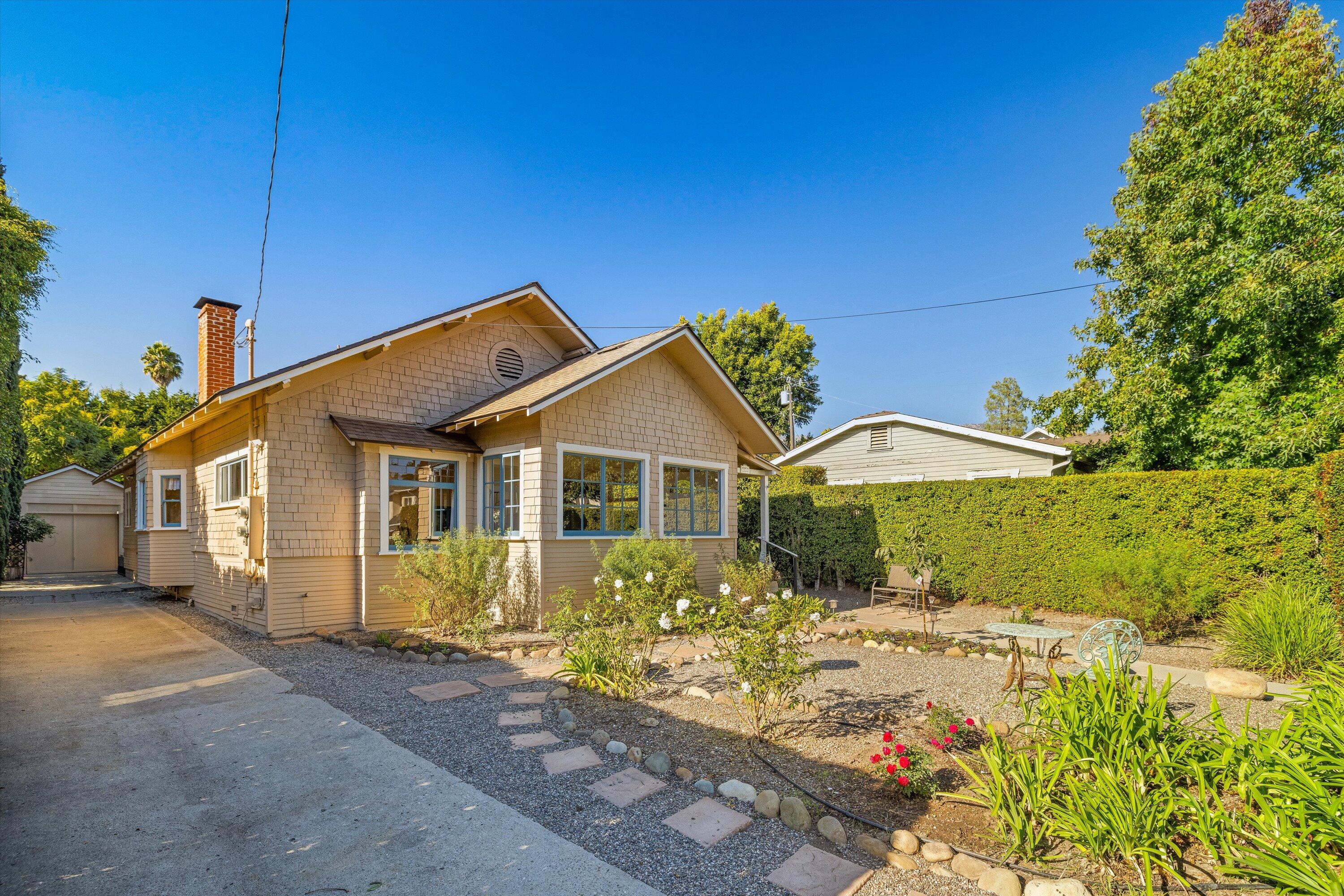 426 W Los Olivos Street