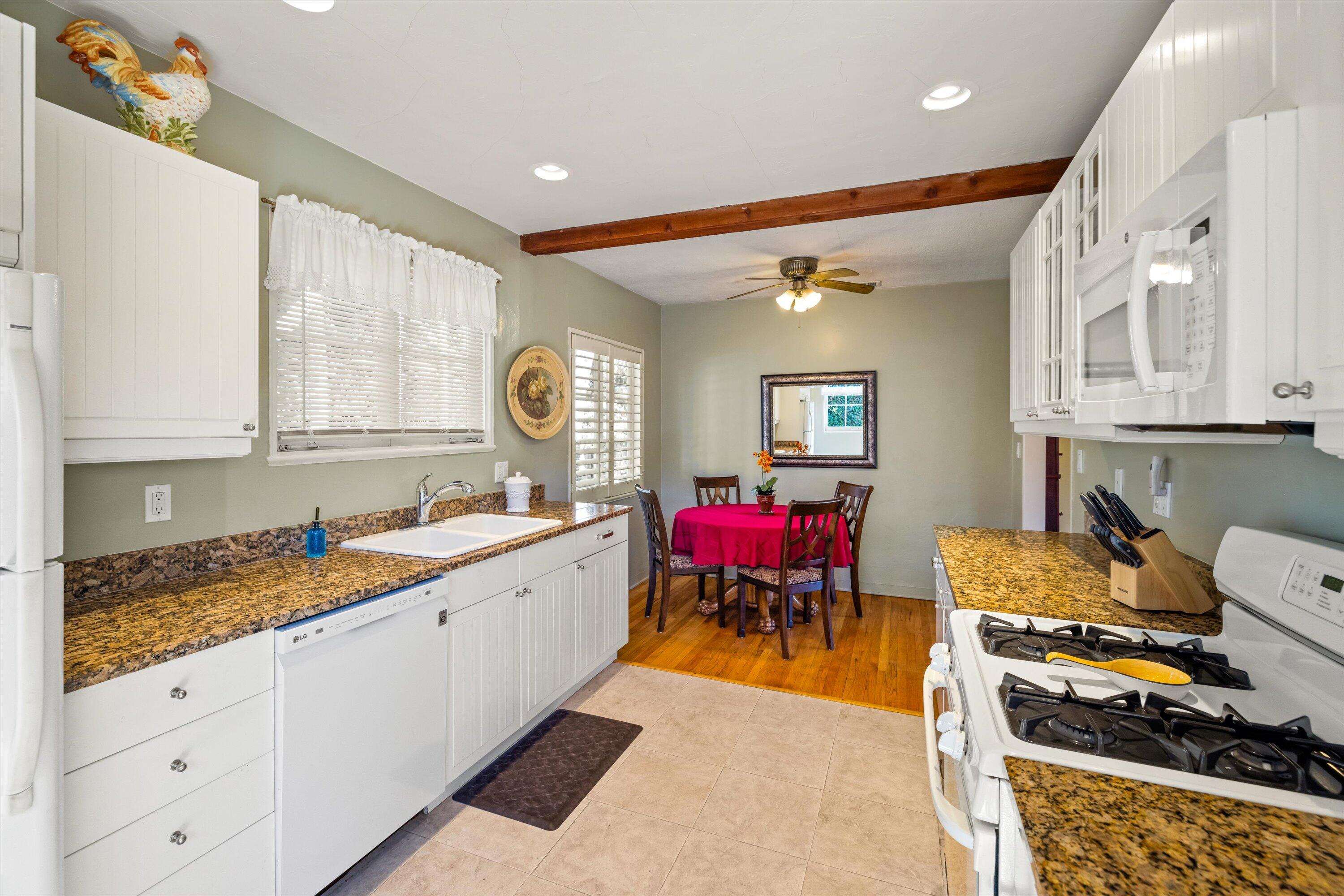 426 W Los Olivos Street