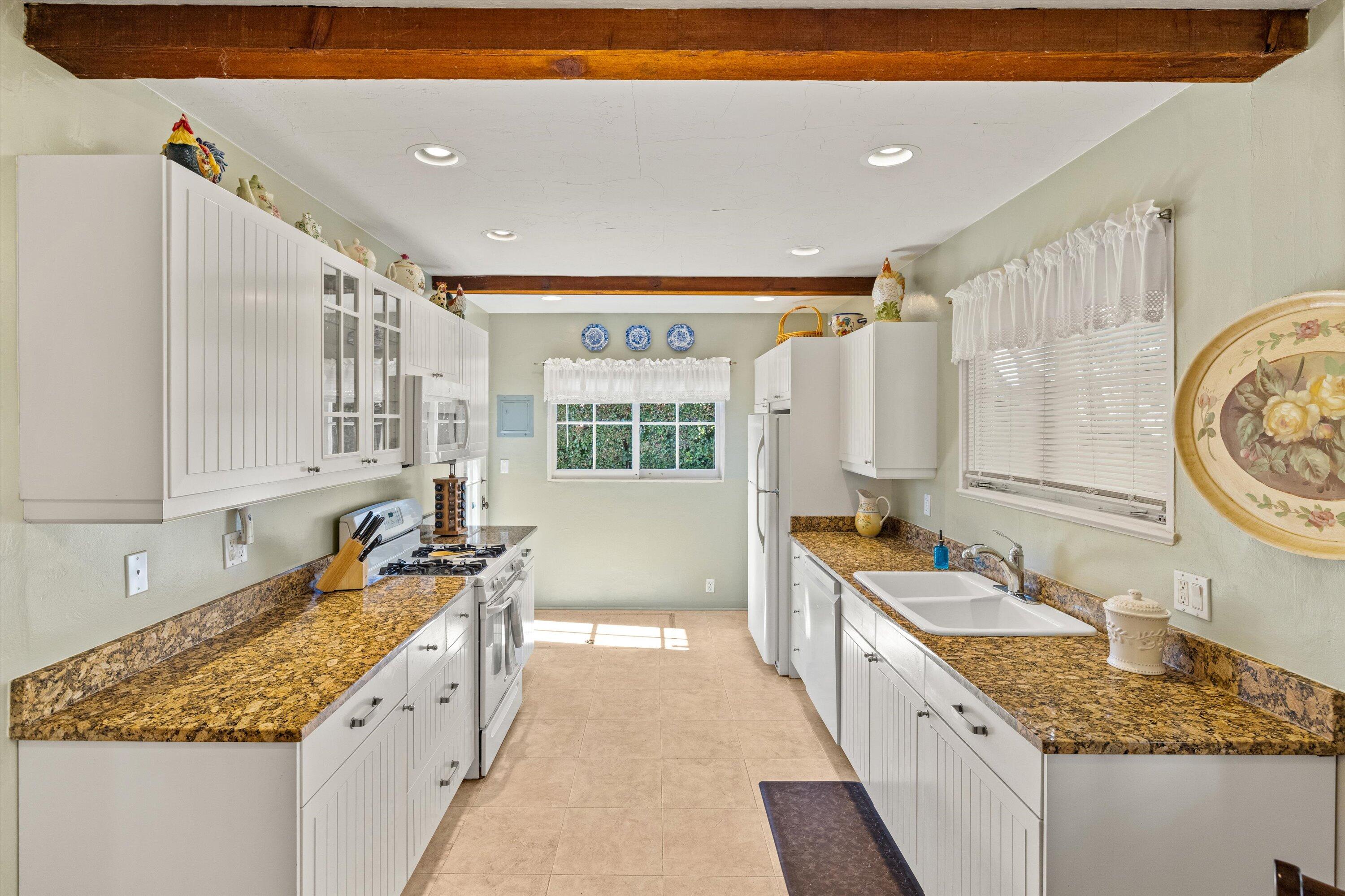 426 W Los Olivos Street
