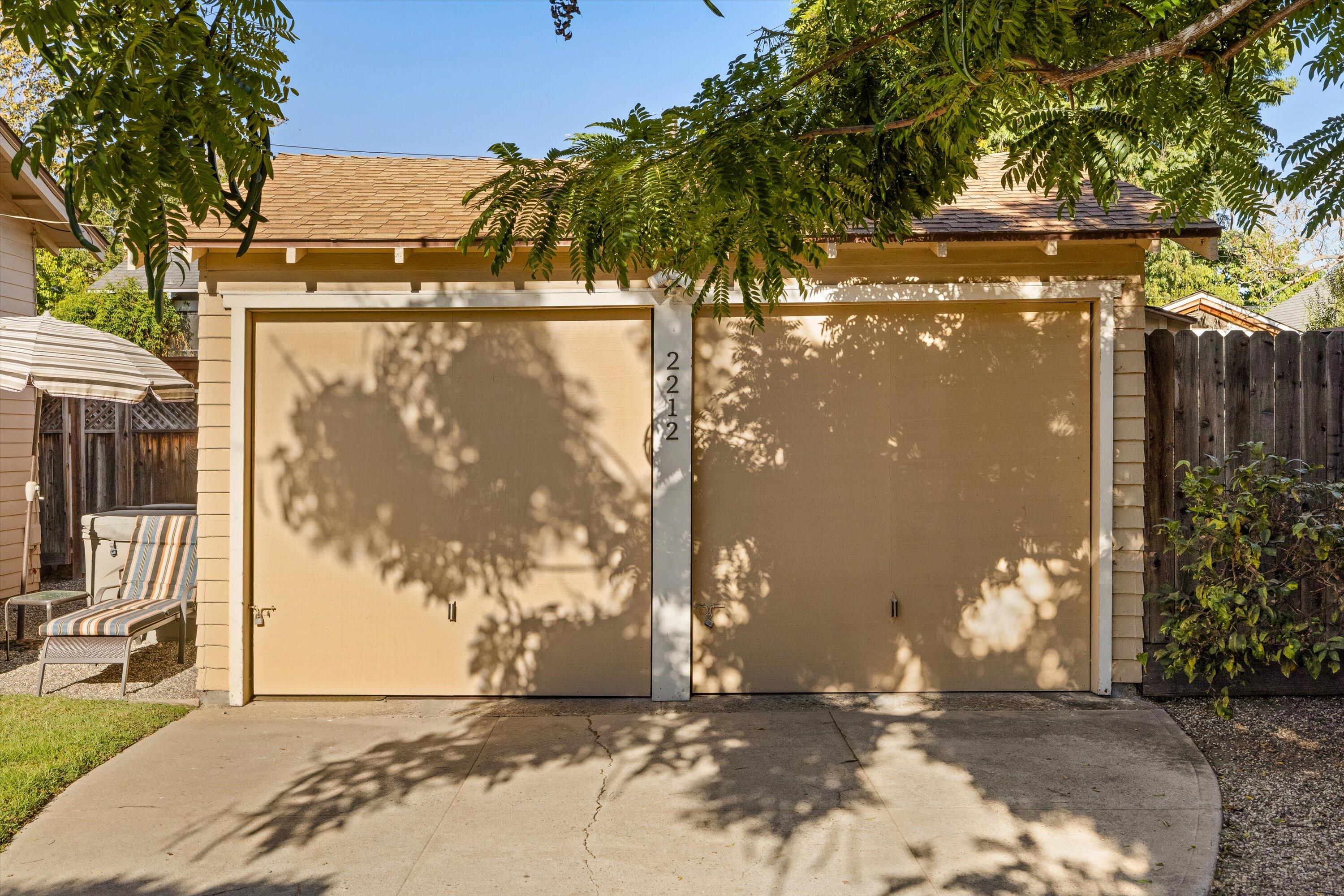 426 W Los Olivos Street