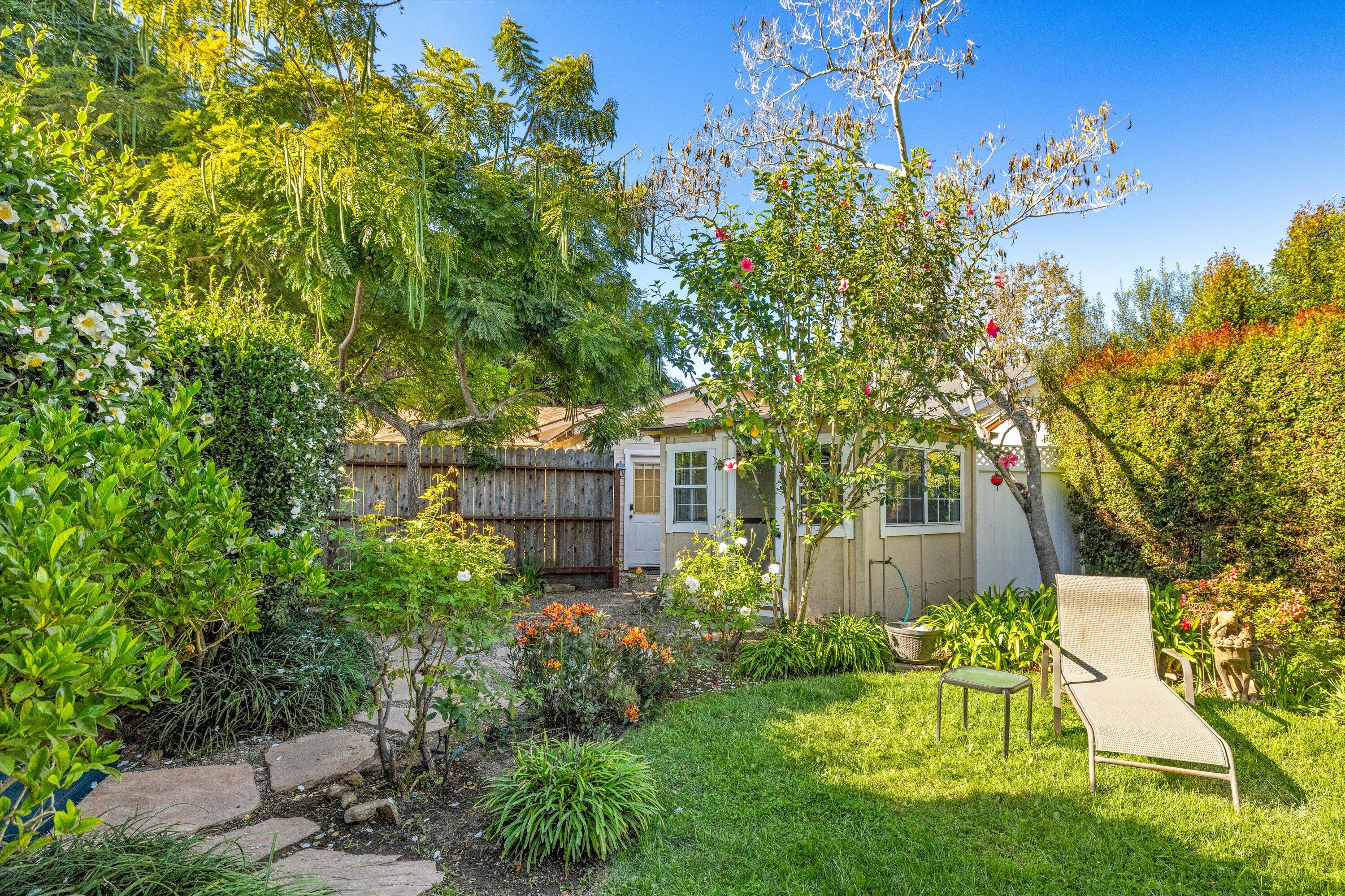 426 W Los Olivos Street
