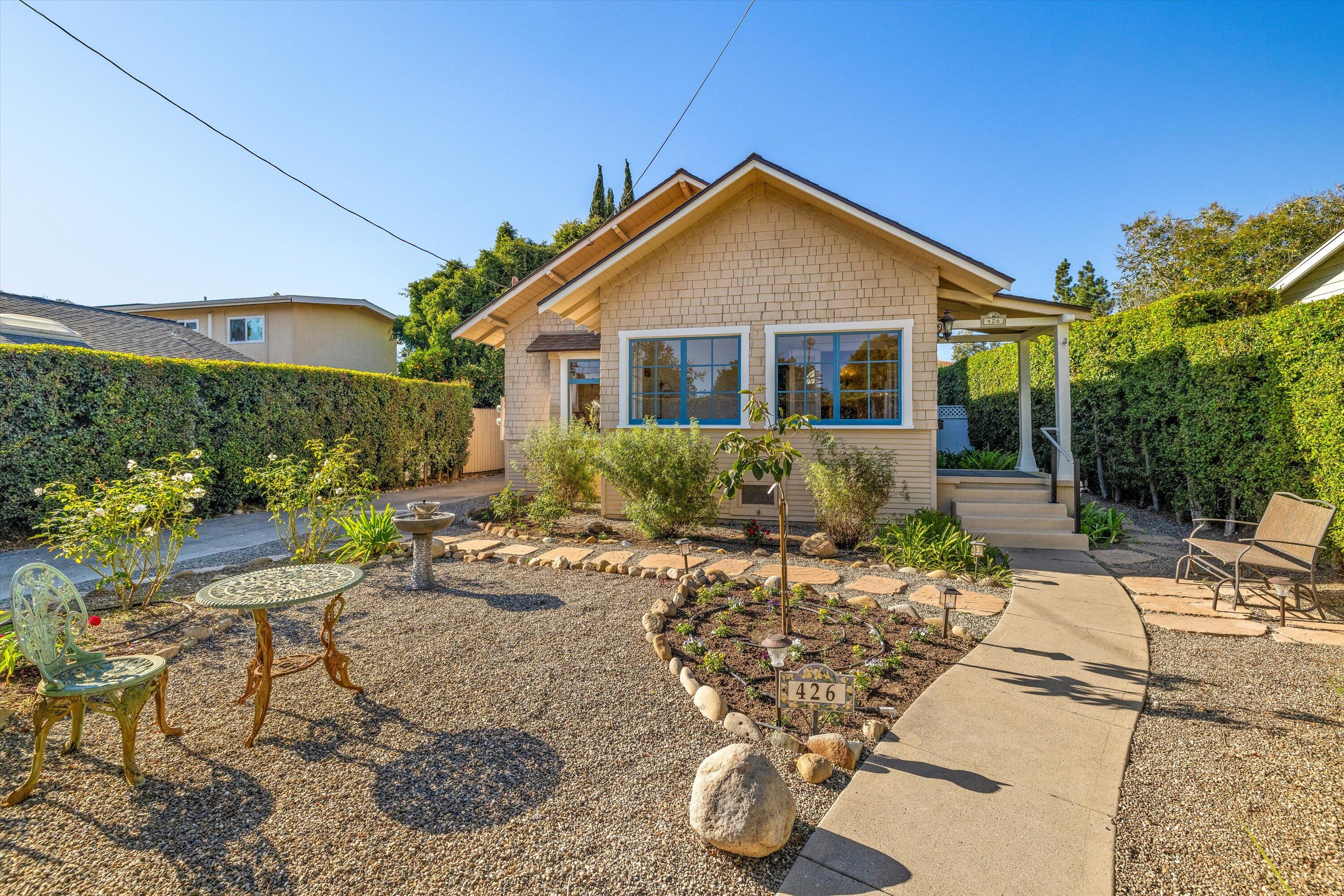 426 W Los Olivos Street