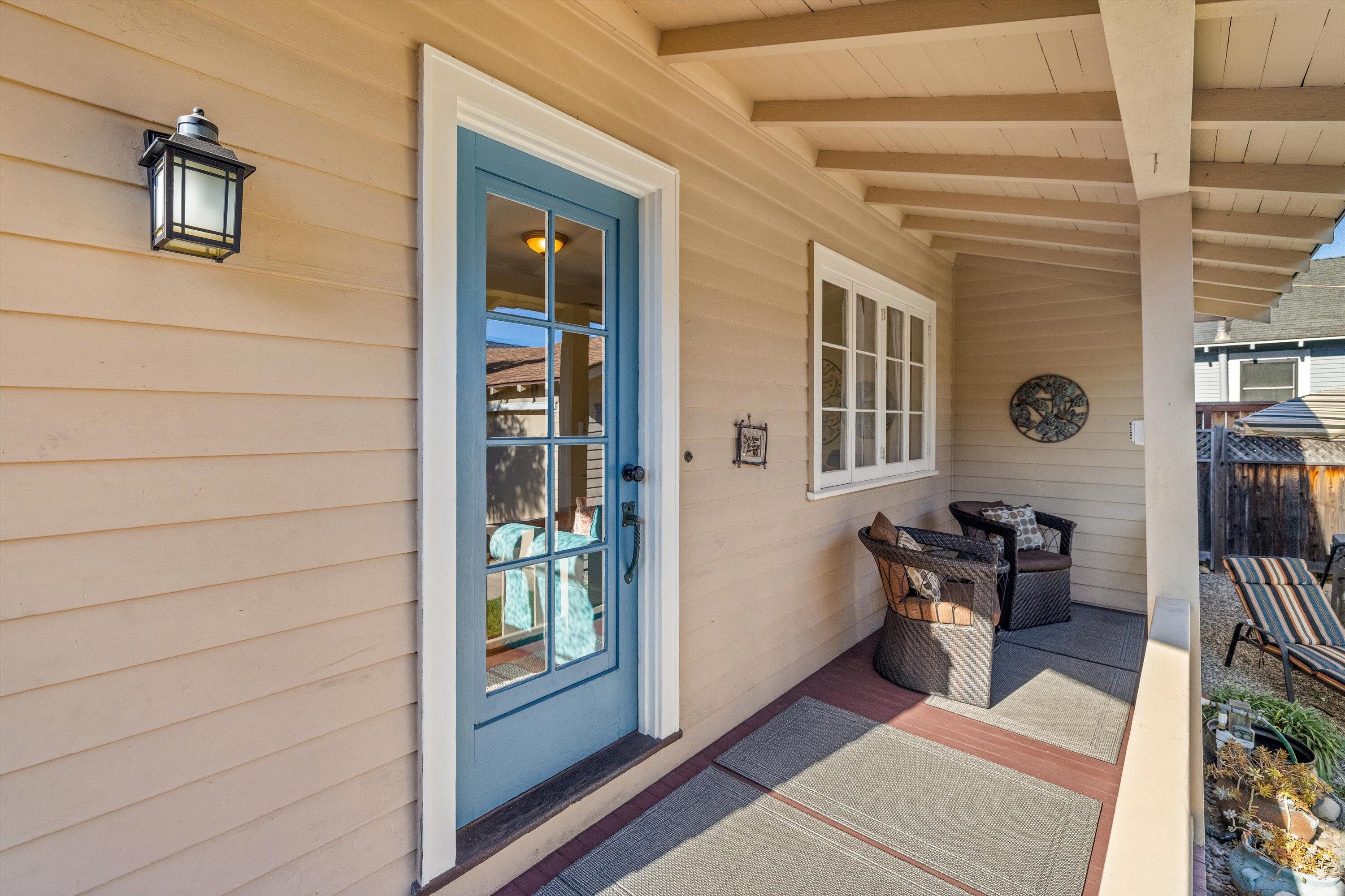 426 W Los Olivos Street