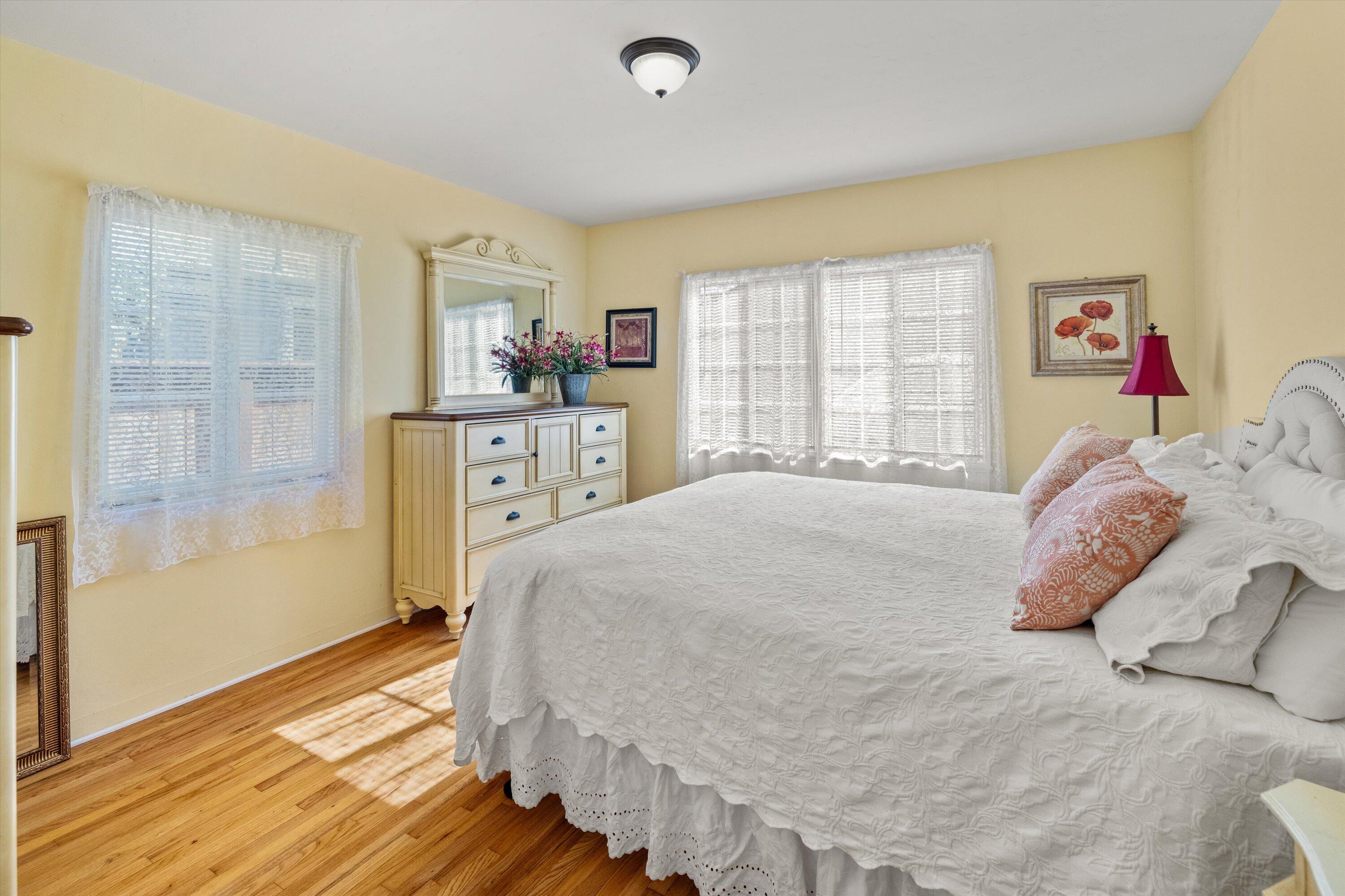 426 W Los Olivos Street