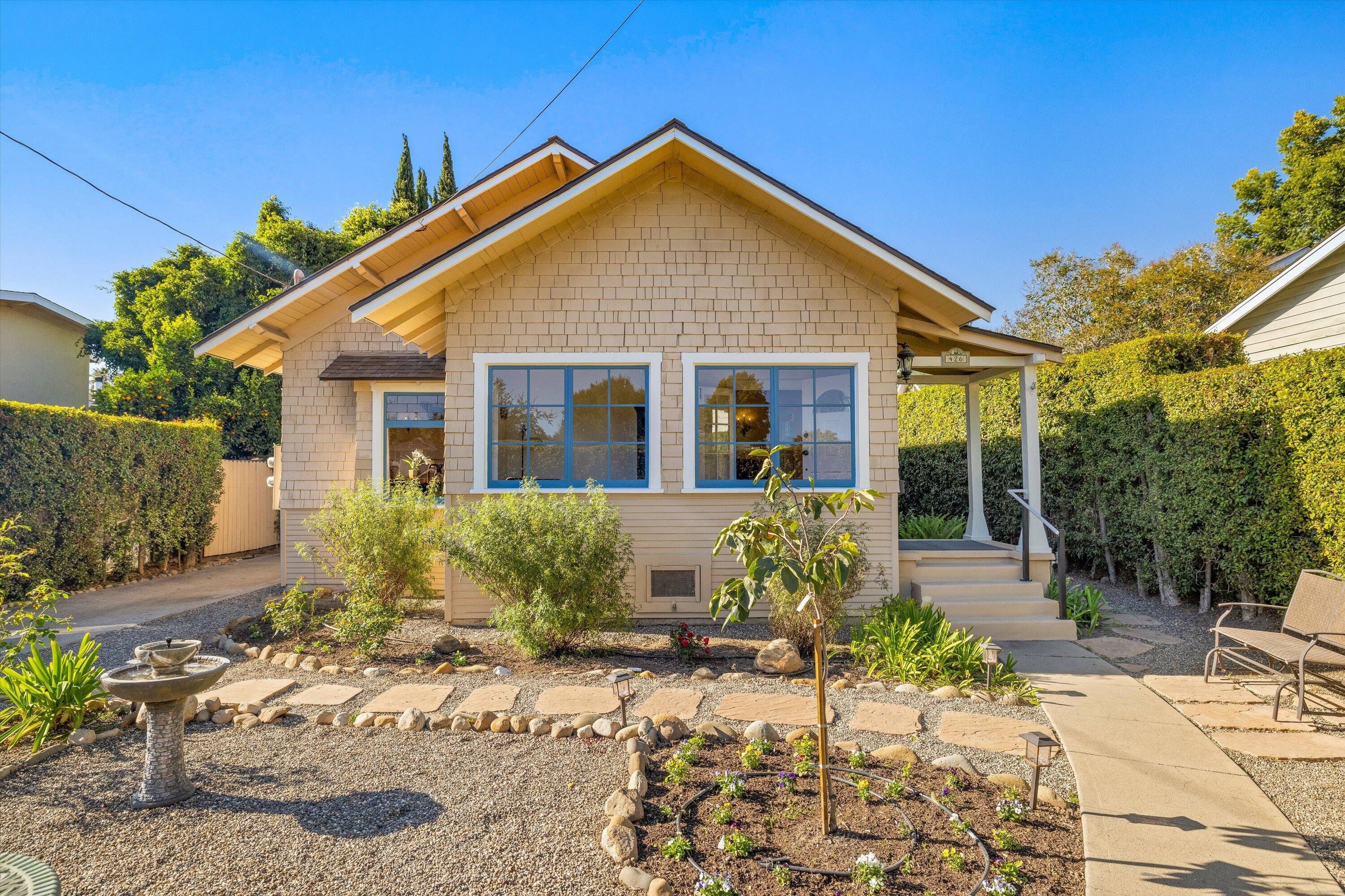 426 W Los Olivos Street