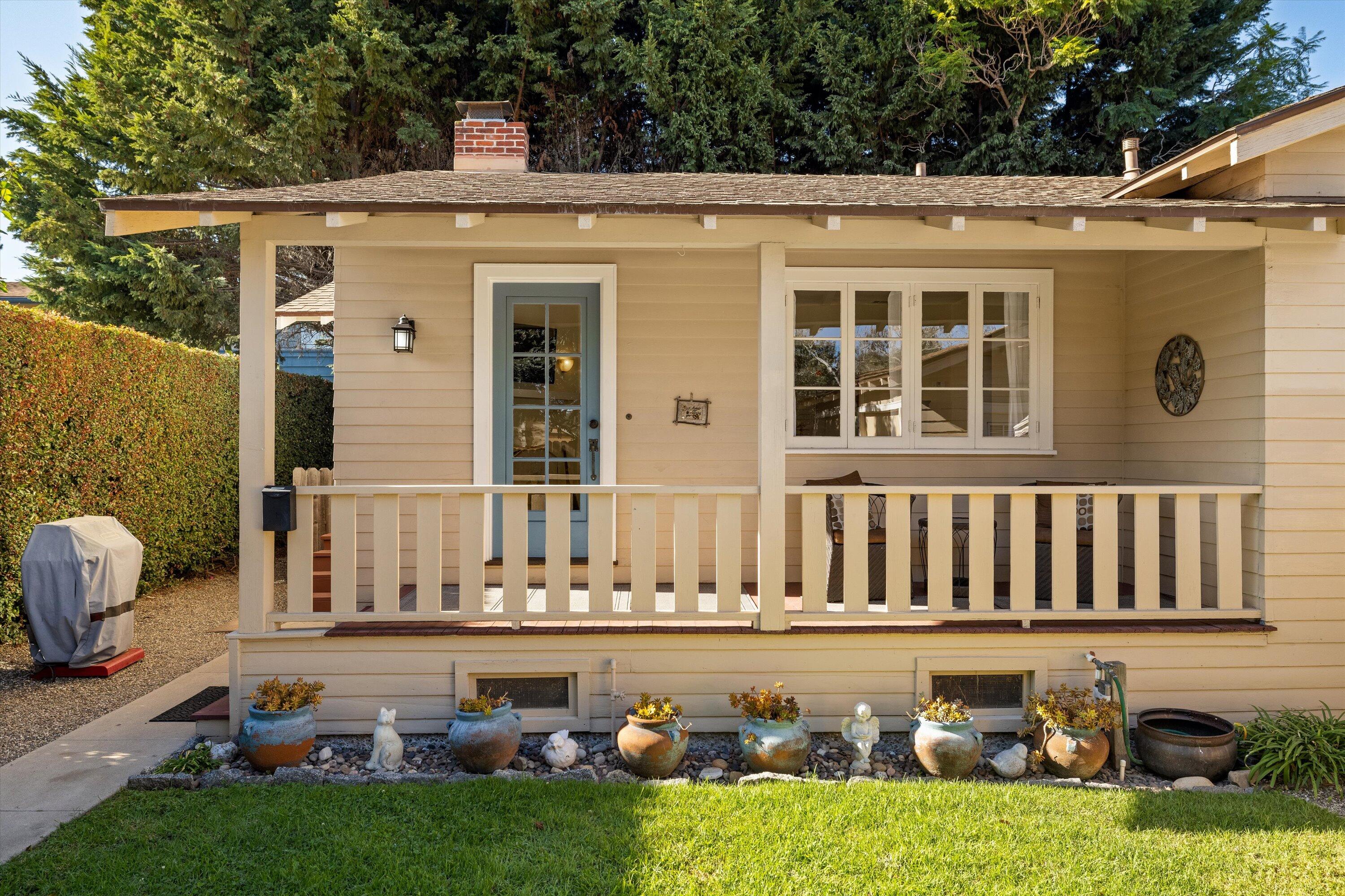 426 W Los Olivos Street