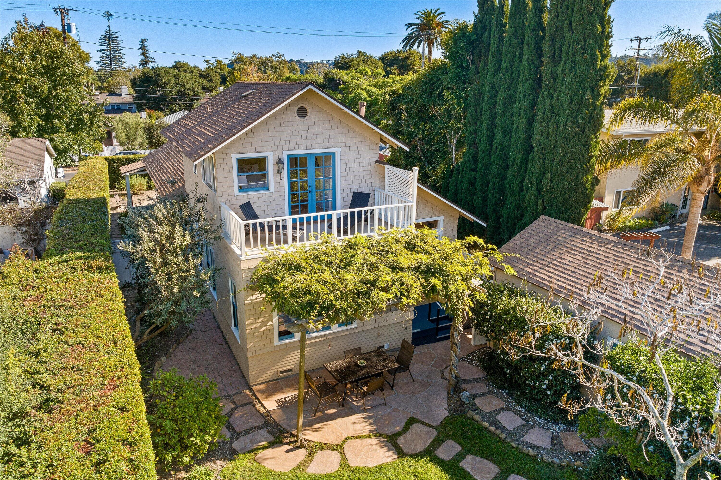 426 W Los Olivos Street