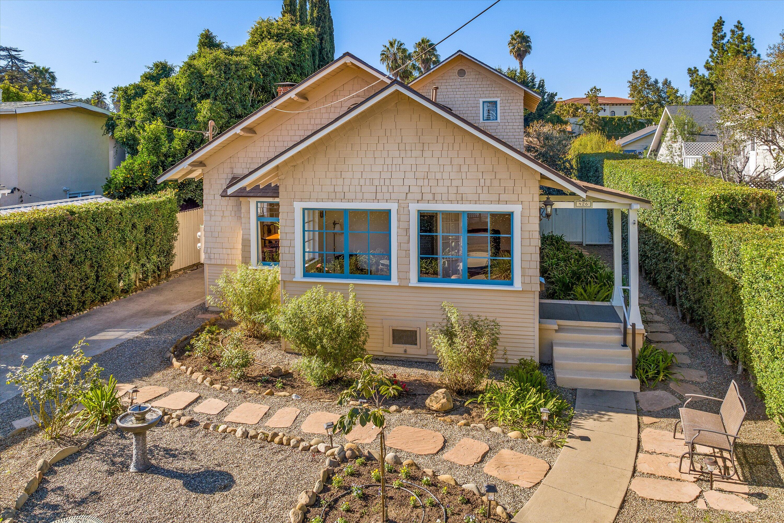 426 W Los Olivos Street