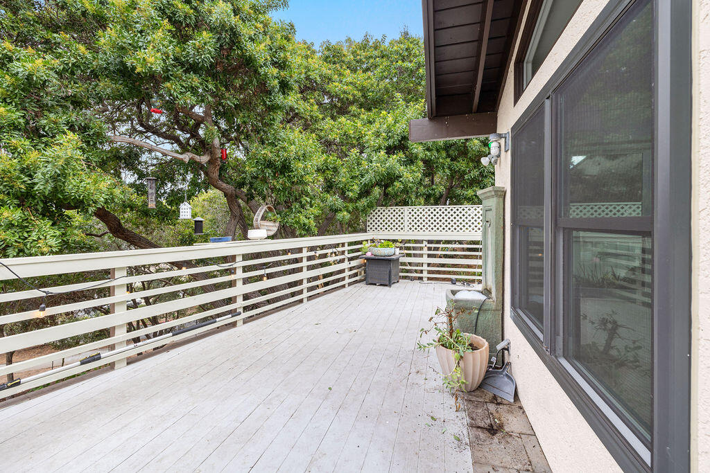 2329 Vista Madera