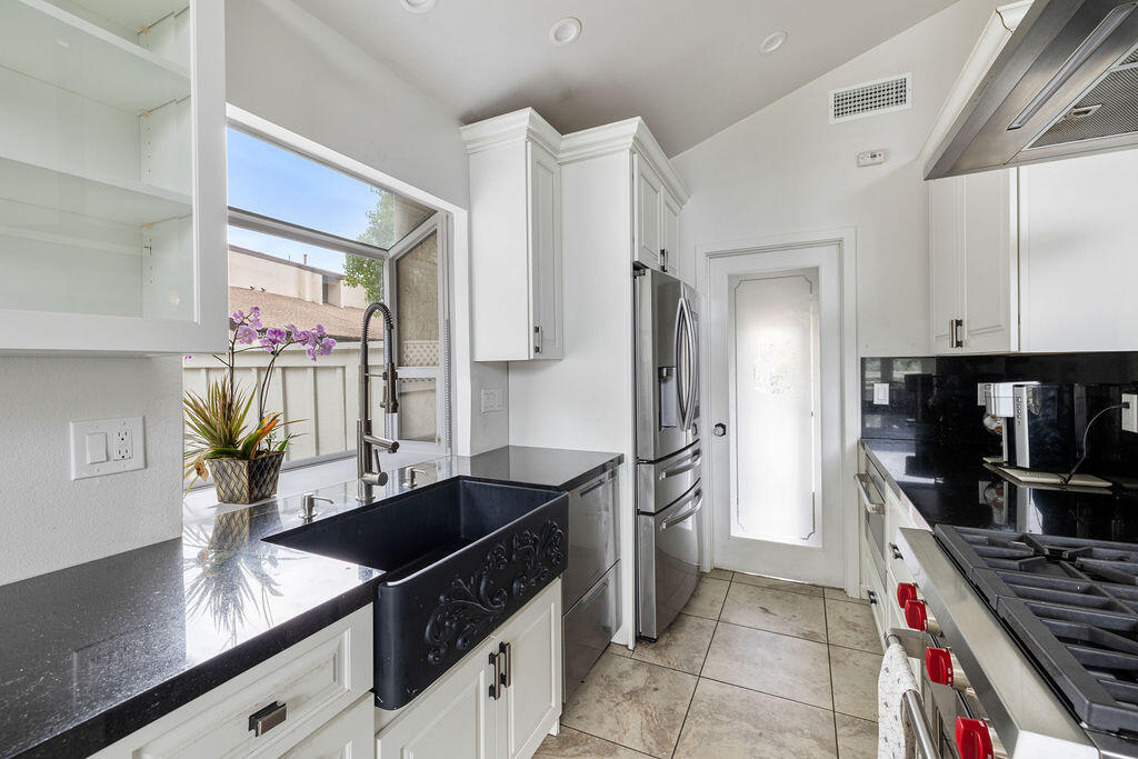 2329 Vista Madera