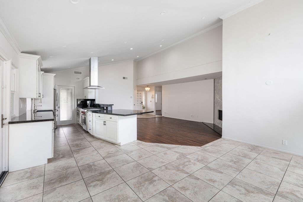 2329 Vista Madera