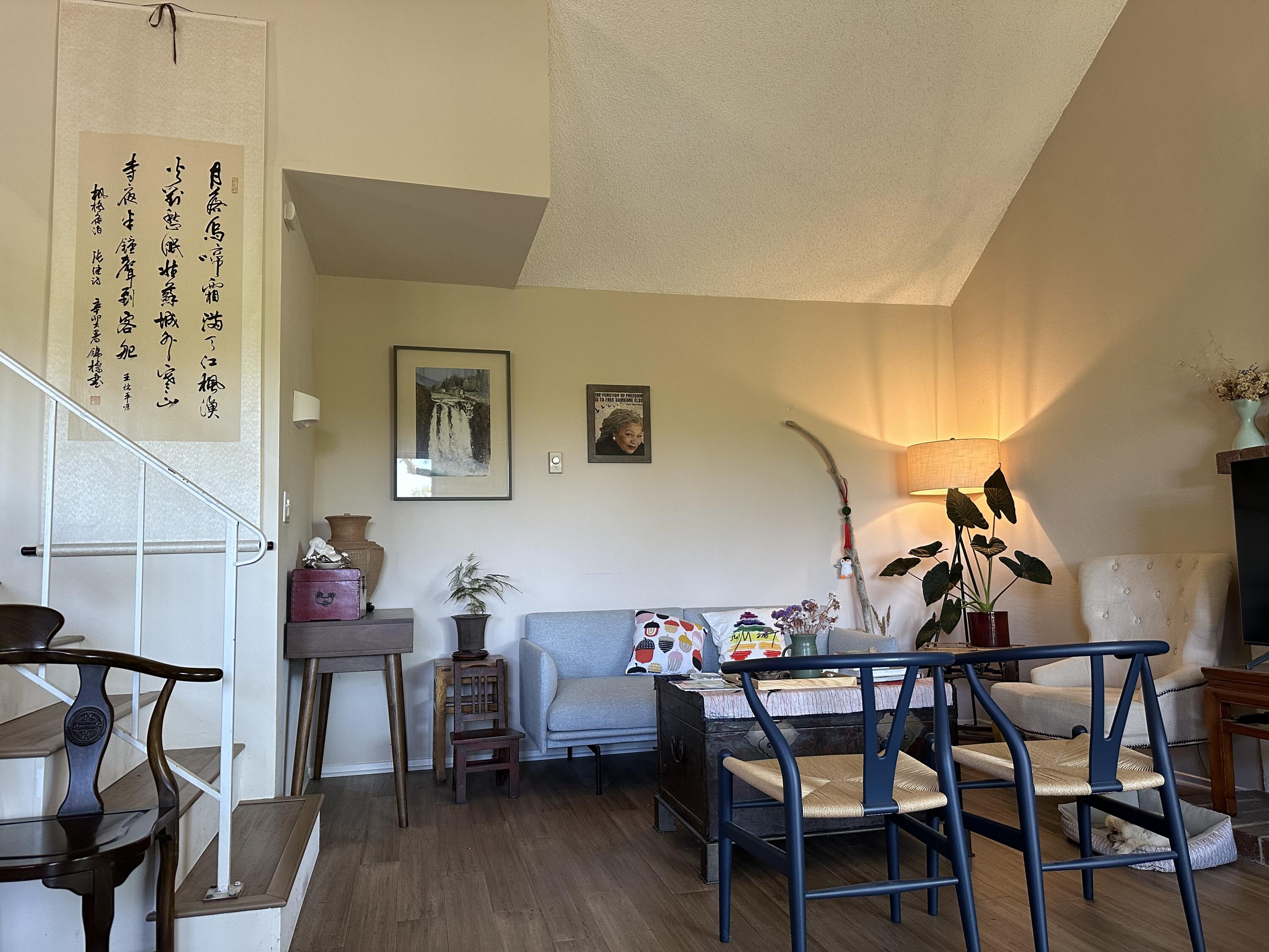 4794 Calle Camarada