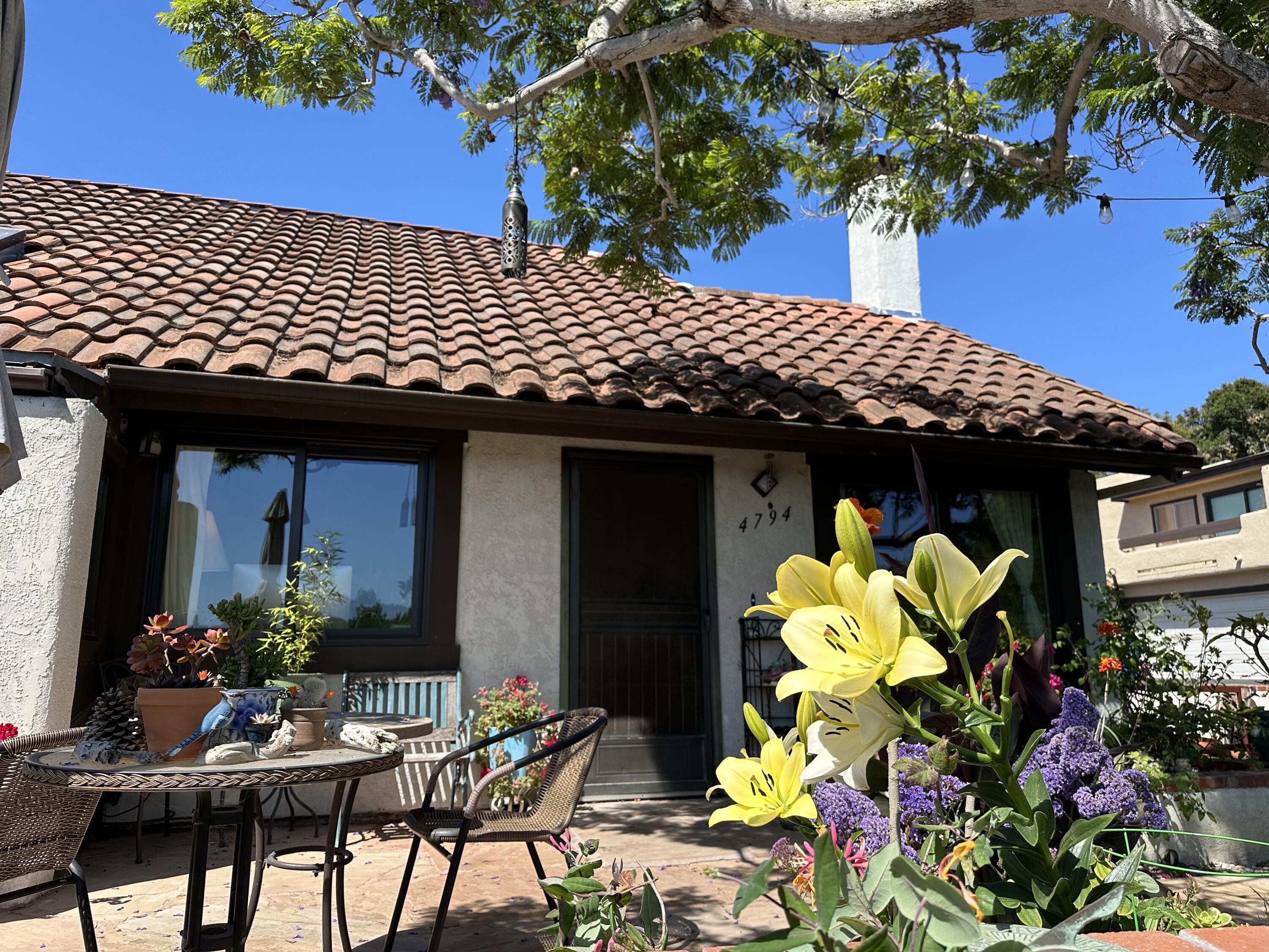 4794 Calle Camarada