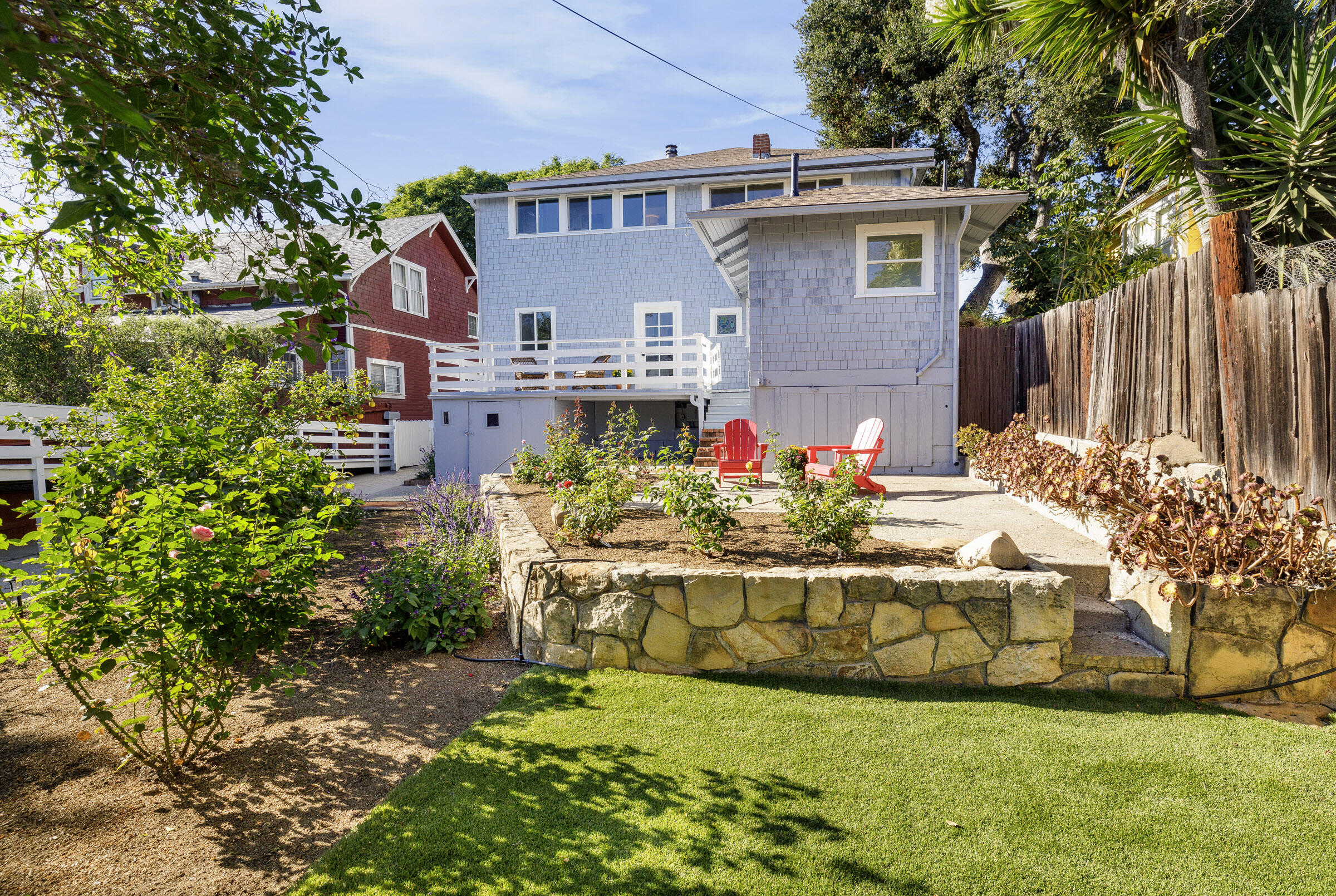 424-426 E Valerio Street