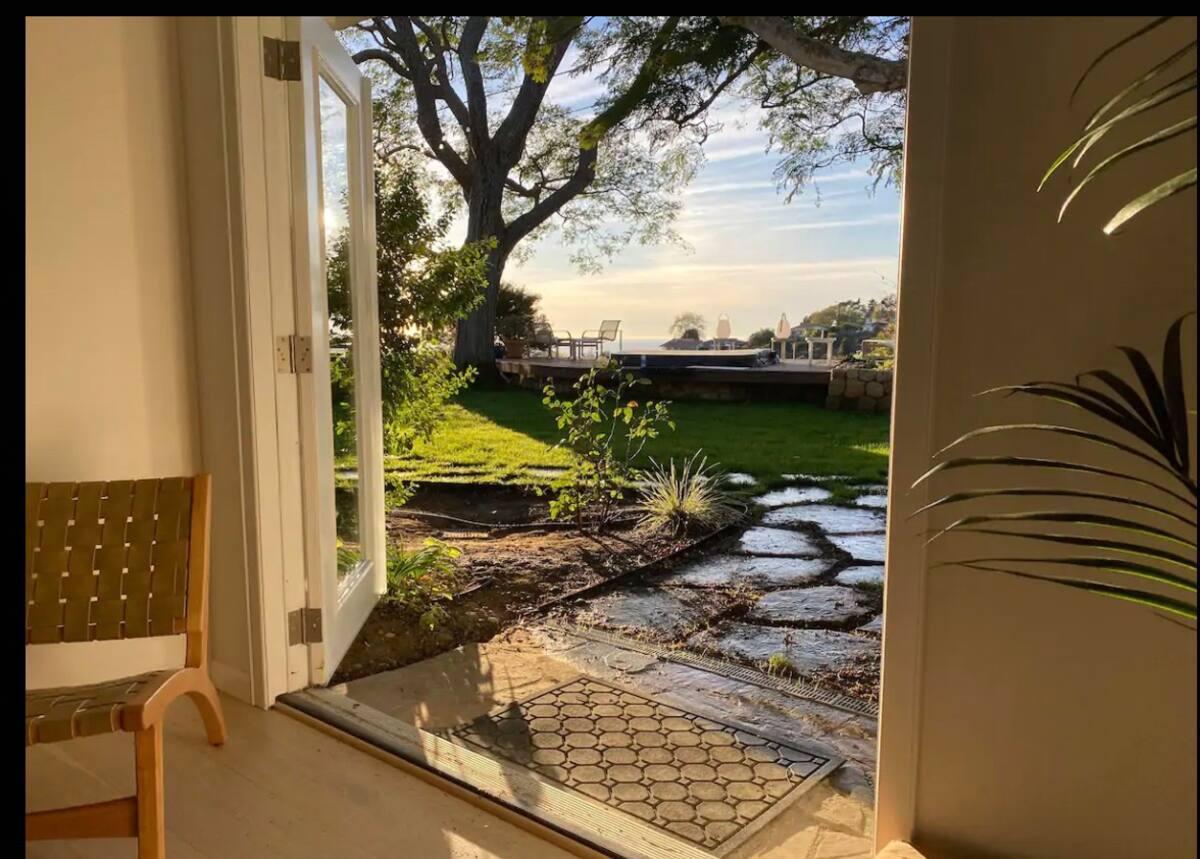 633 Island View Drive