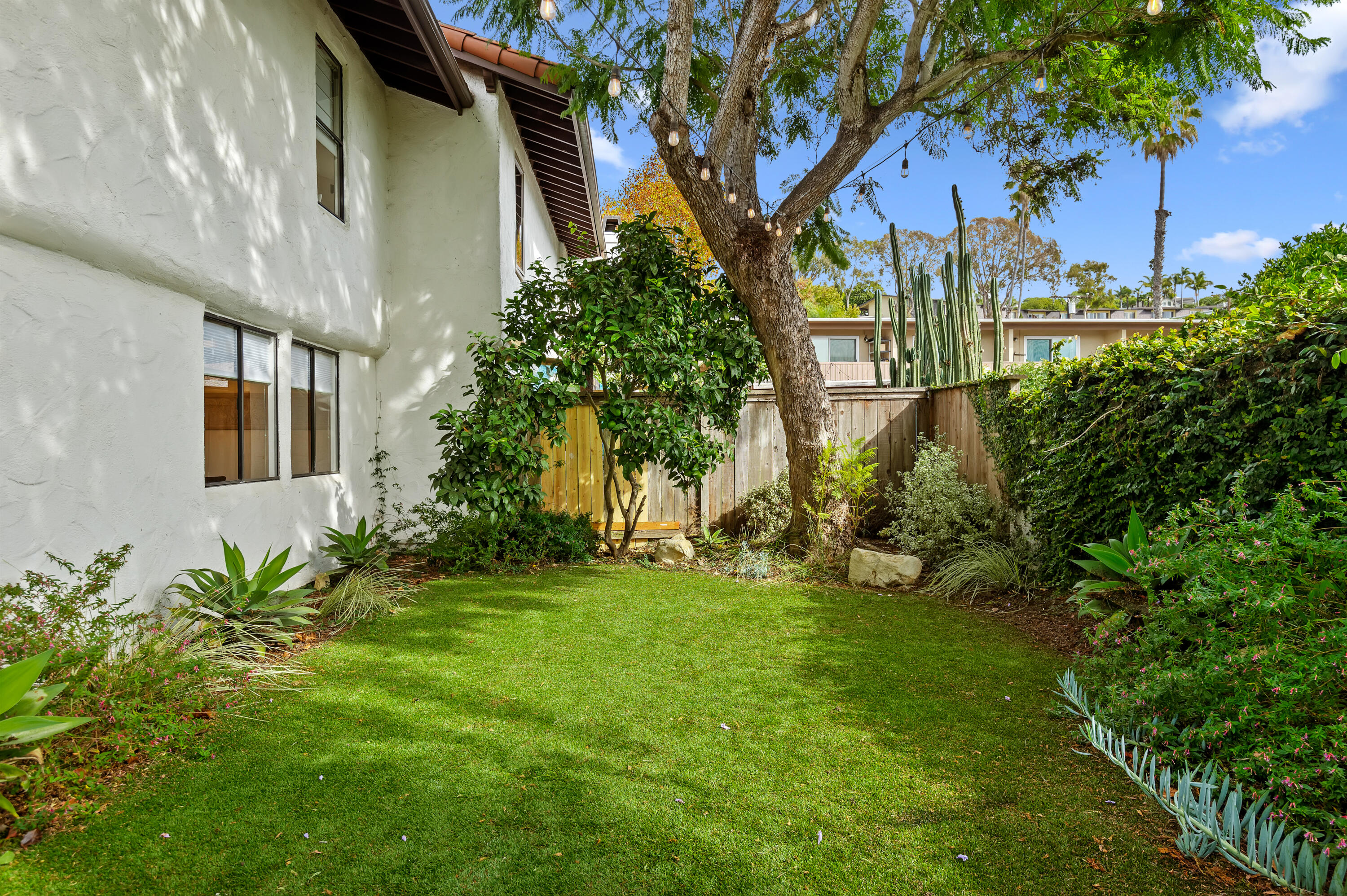 2084 Cliff Drive