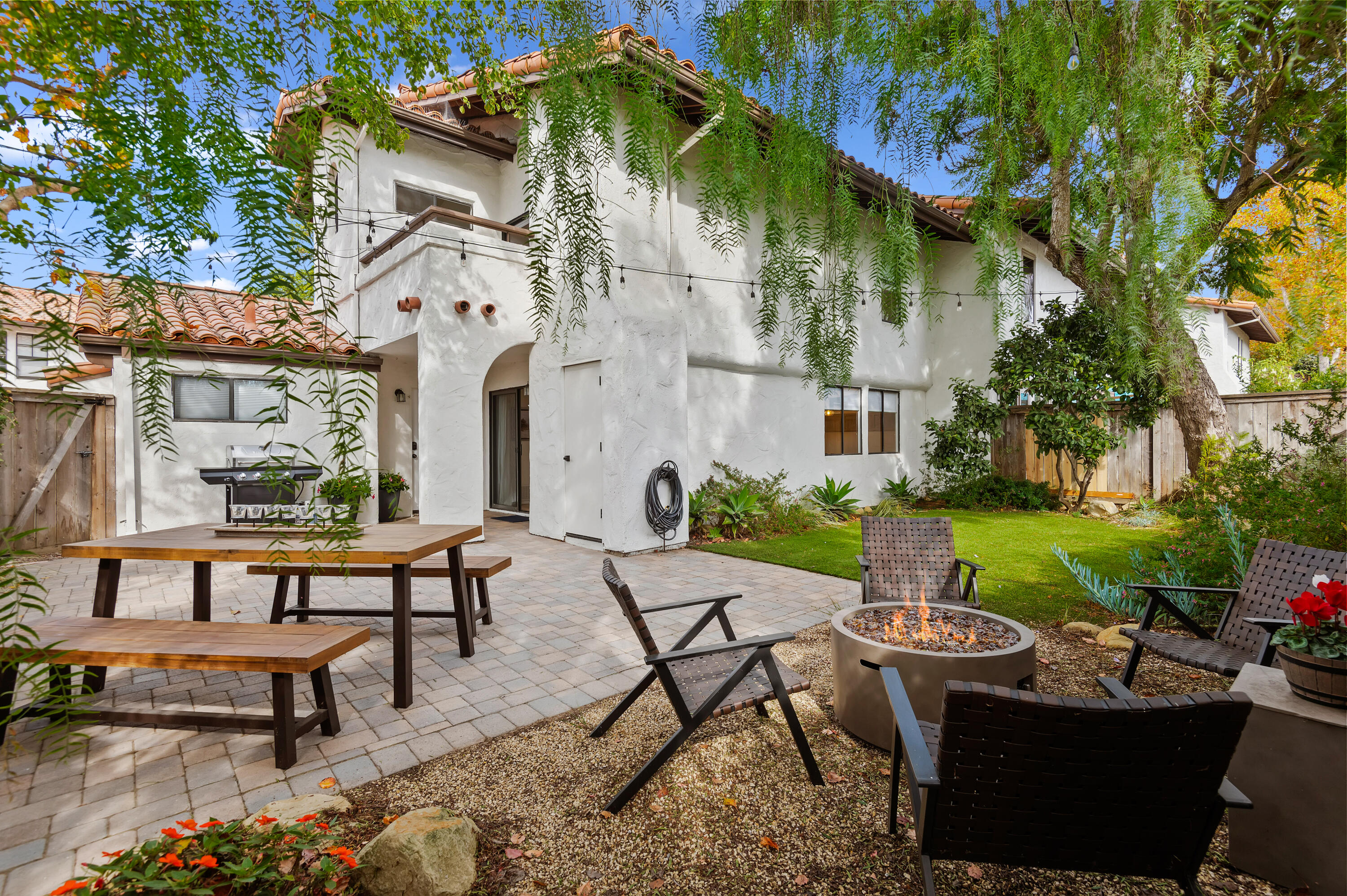 2084 Cliff Drive