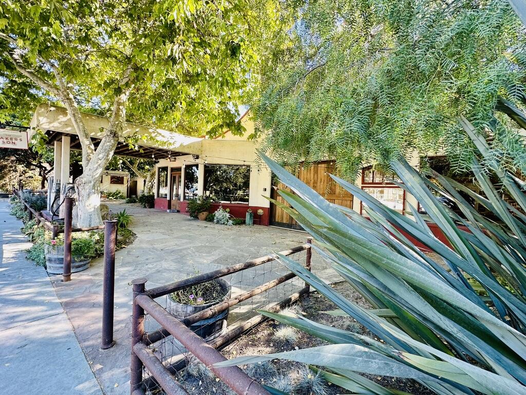 346 Bell Street