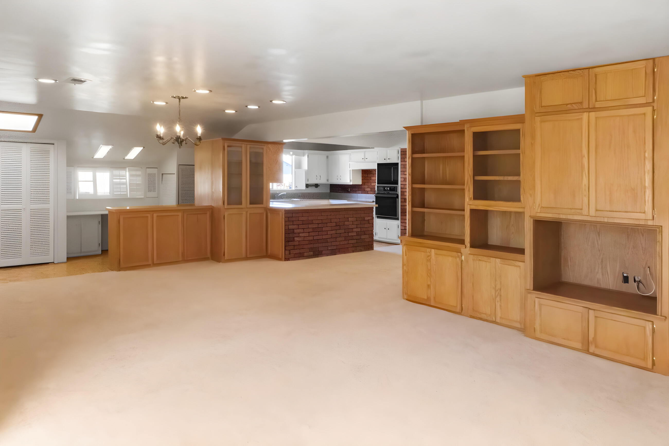 1133 N Gardenia