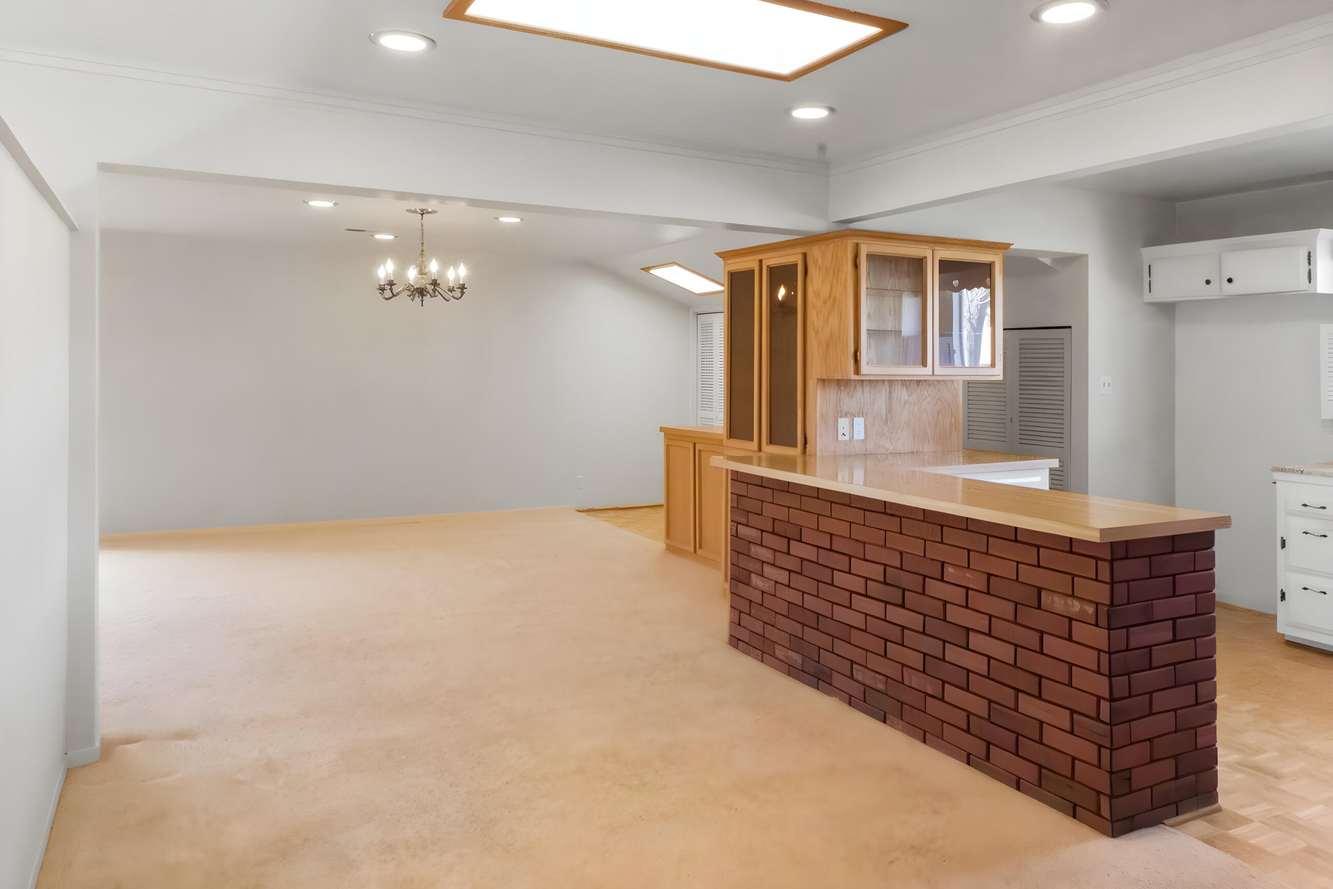 1133 N Gardenia
