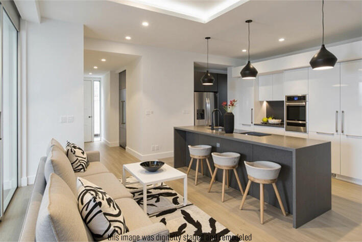 1133 N Gardenia