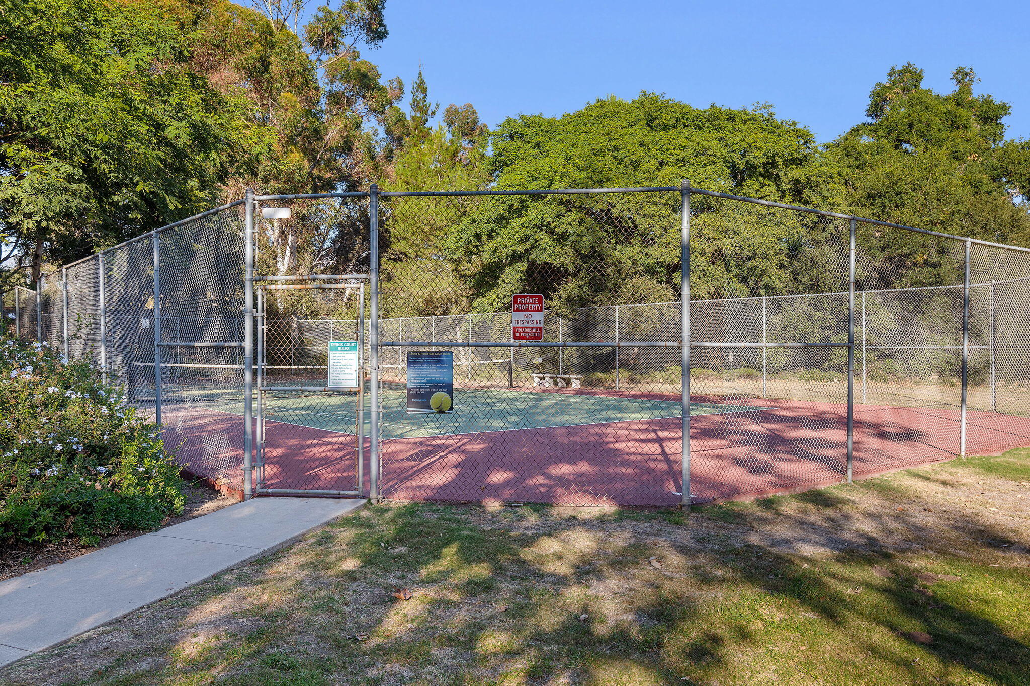 5290 Overpass Road 8