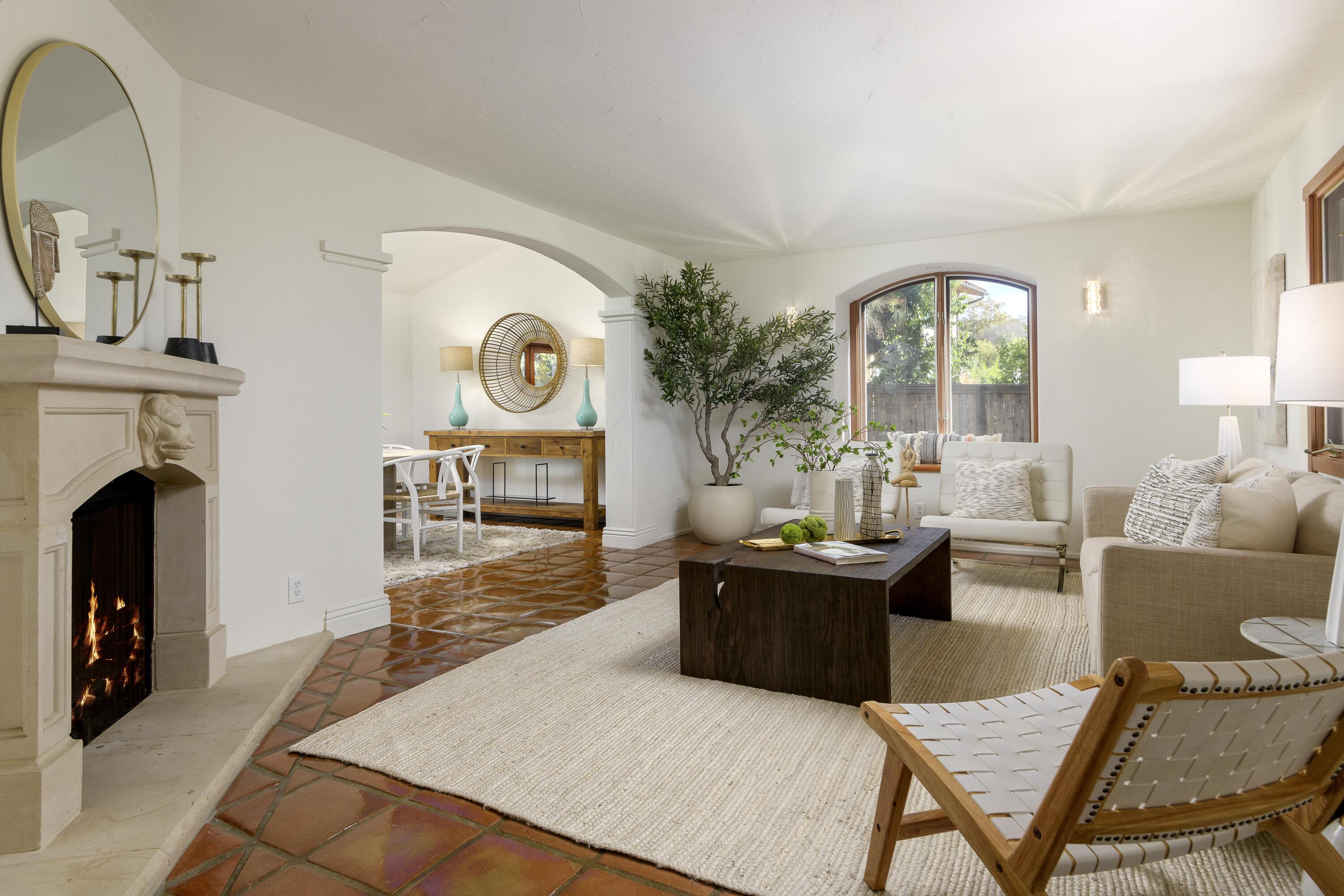 2938 Cliff Drive