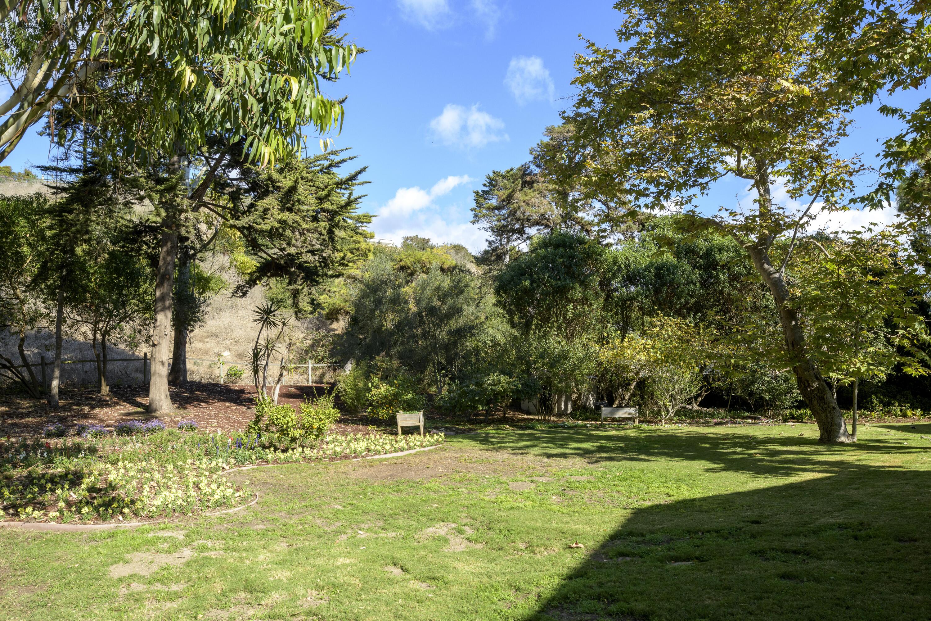 2938 Cliff Drive