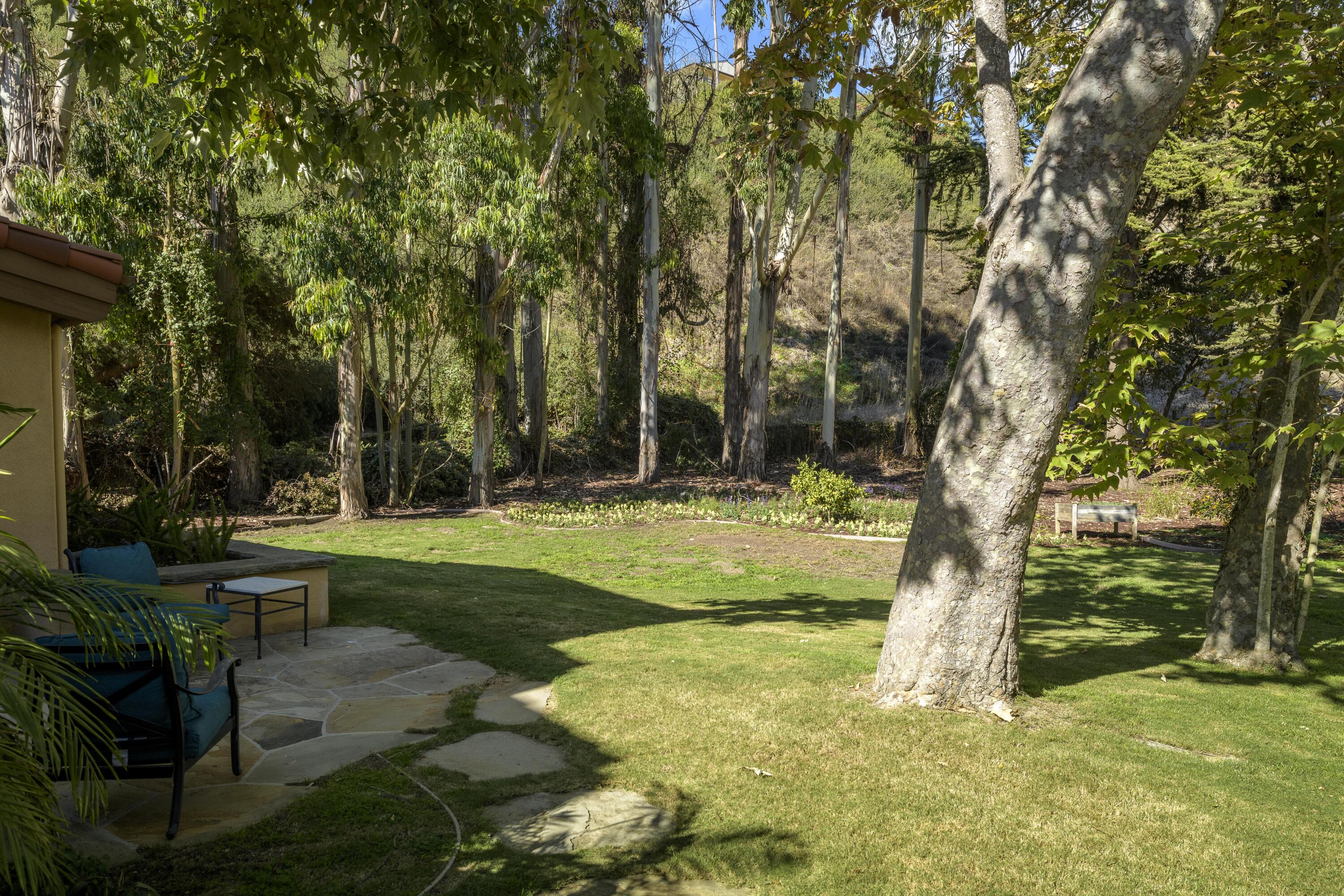 2938 Cliff Drive
