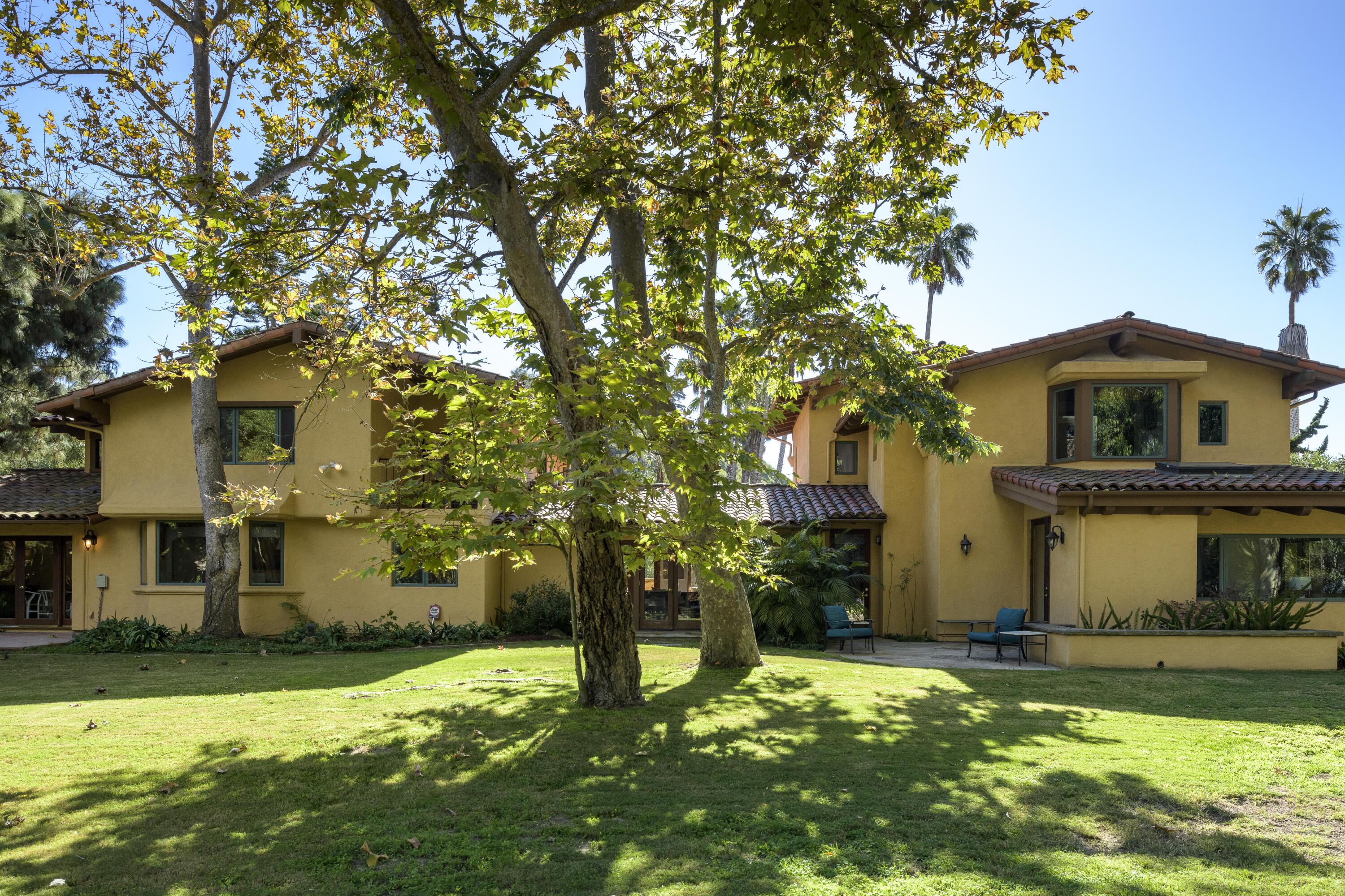 2938 Cliff Drive