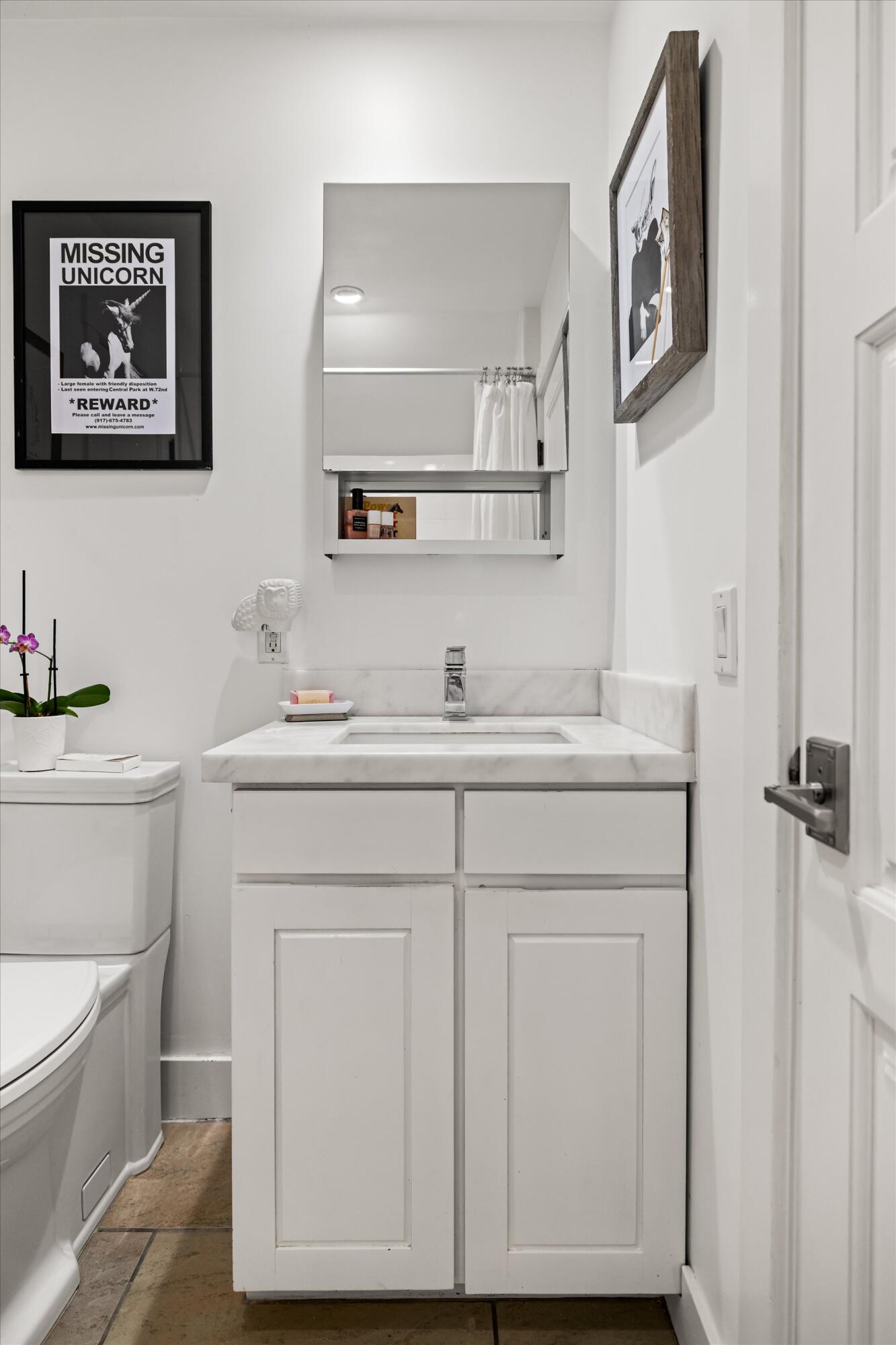 1227 De La Vina Street Unit C