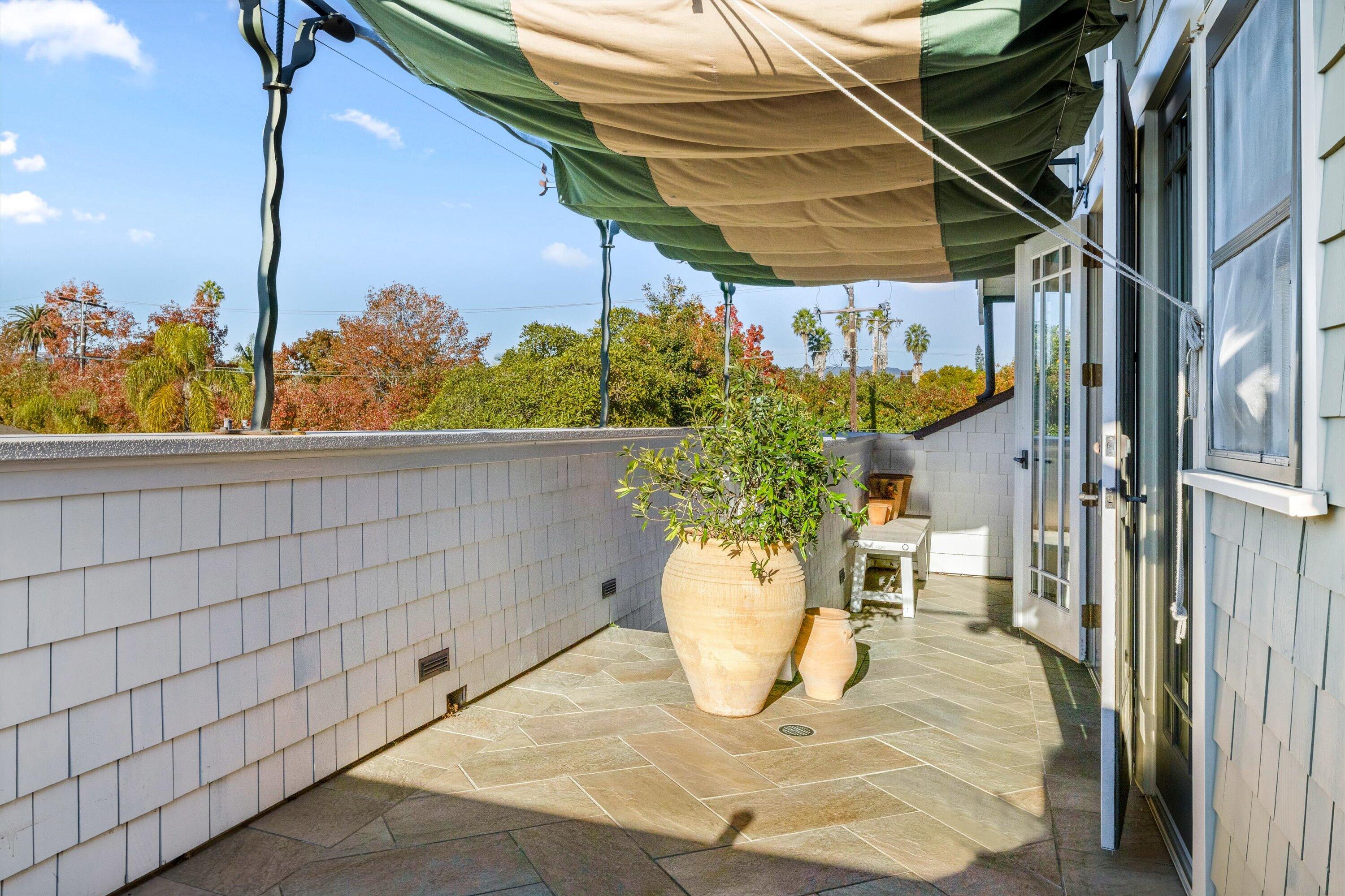 1227 De La Vina Street Unit C