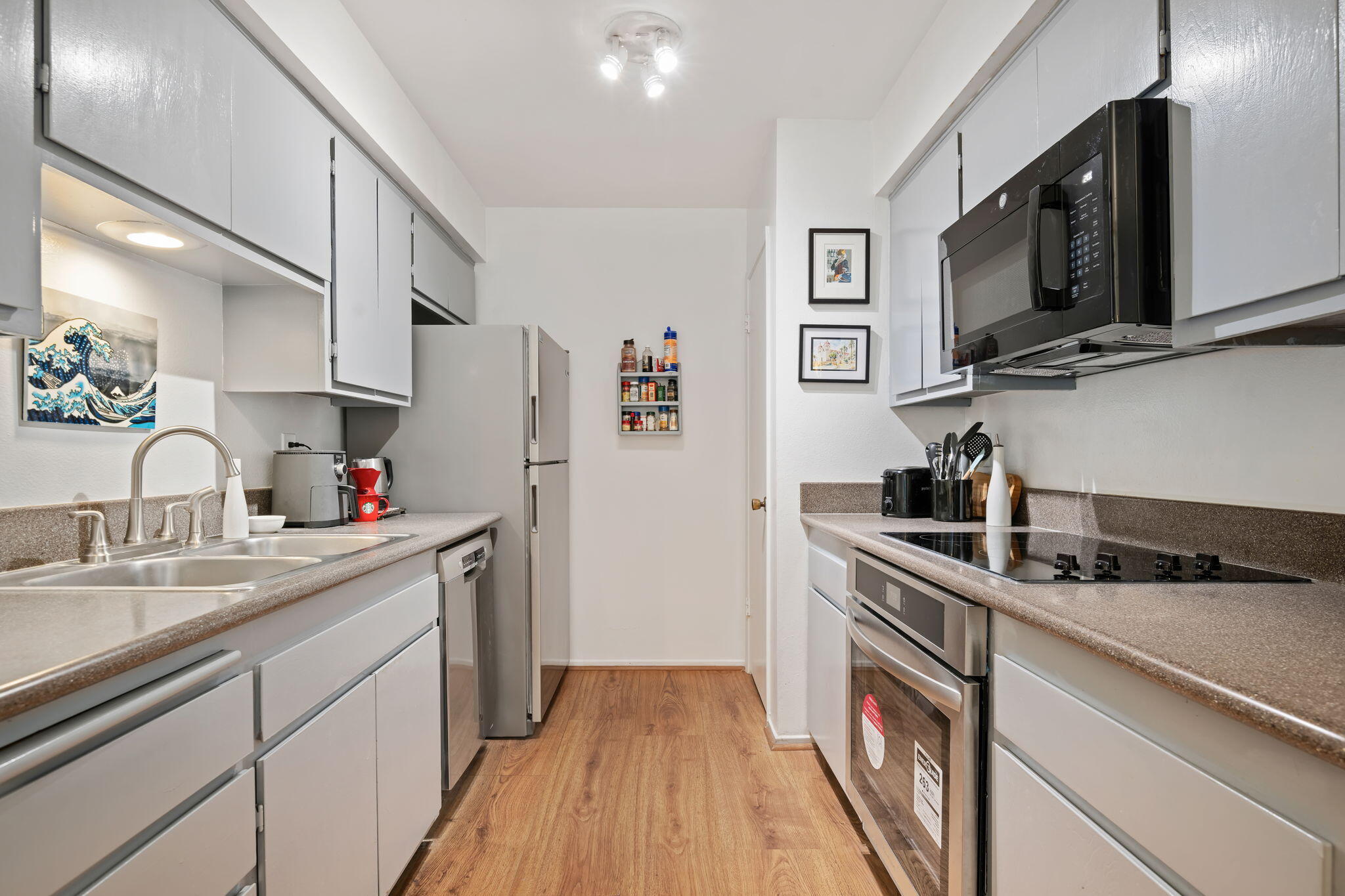 33 Dearborn Place 37