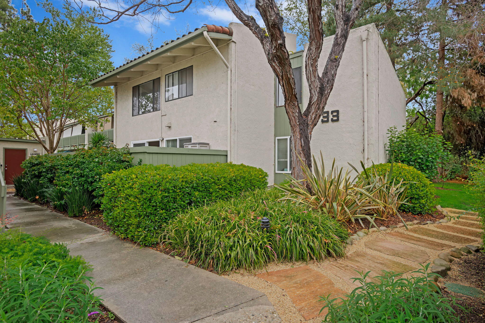 33 Dearborn Place 37