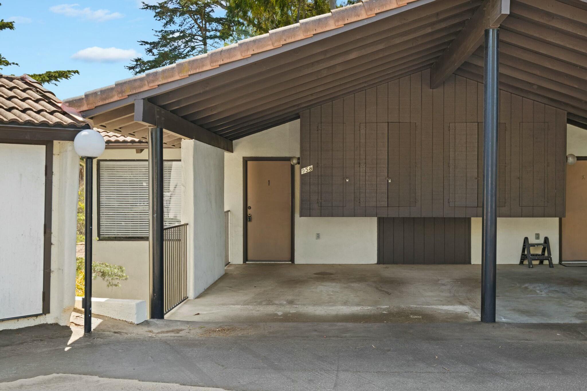 958 Miramonte Drive 1