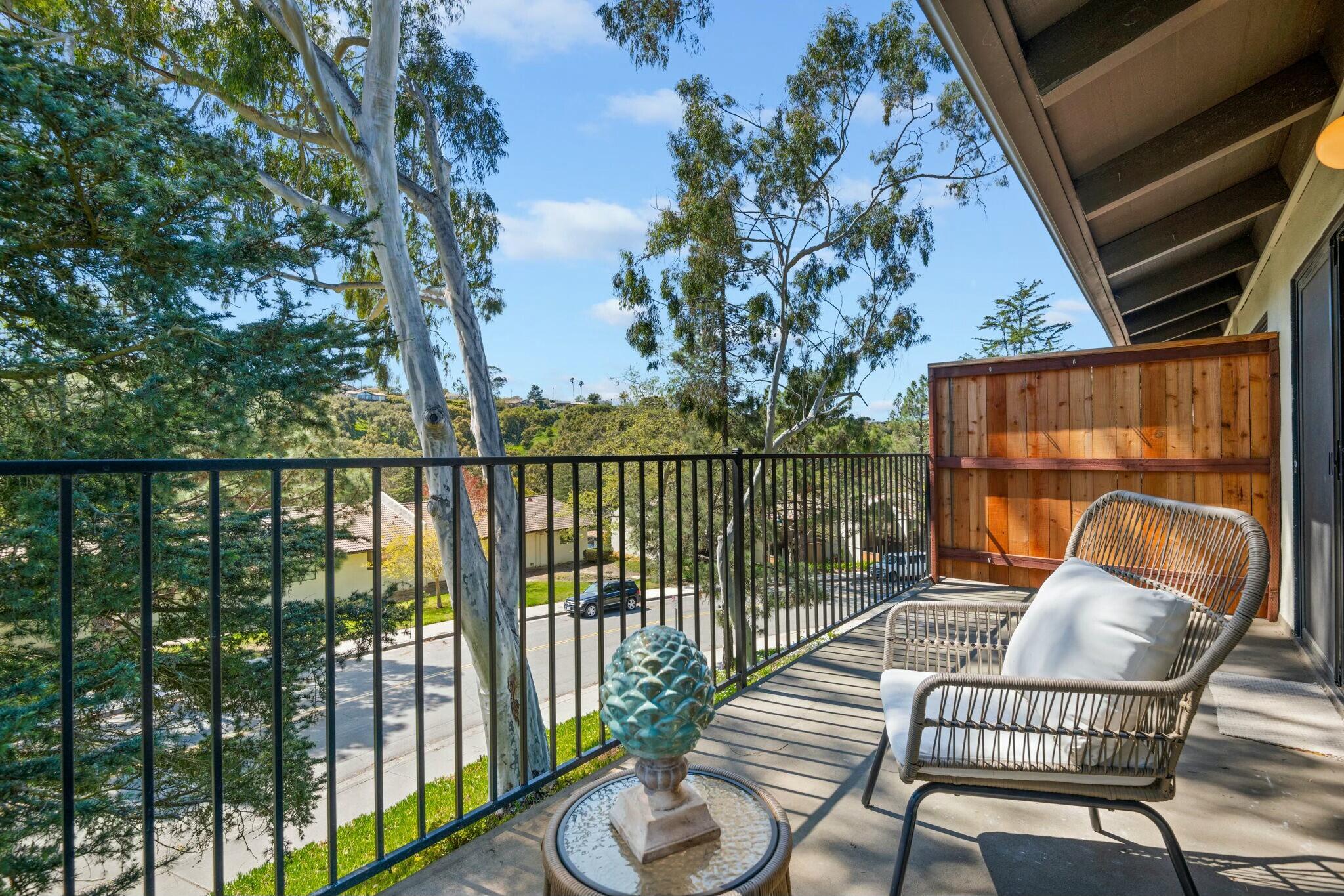 958 Miramonte Drive 1