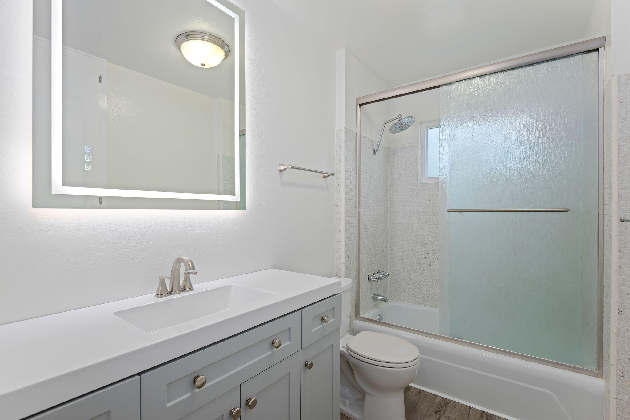 2512-2514 Treasure Drive