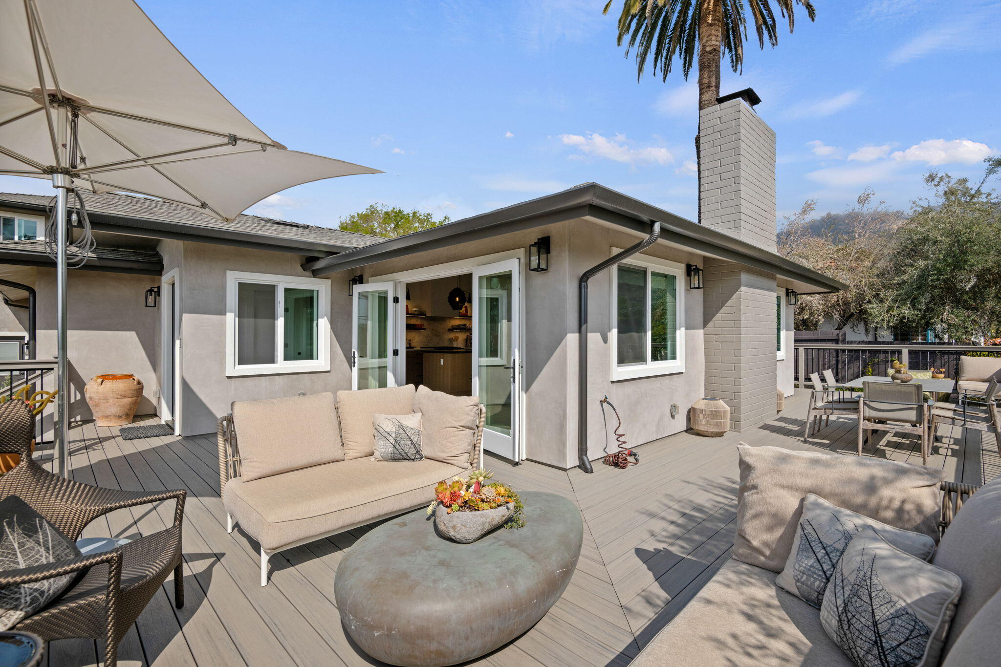 2697 Montrose Place