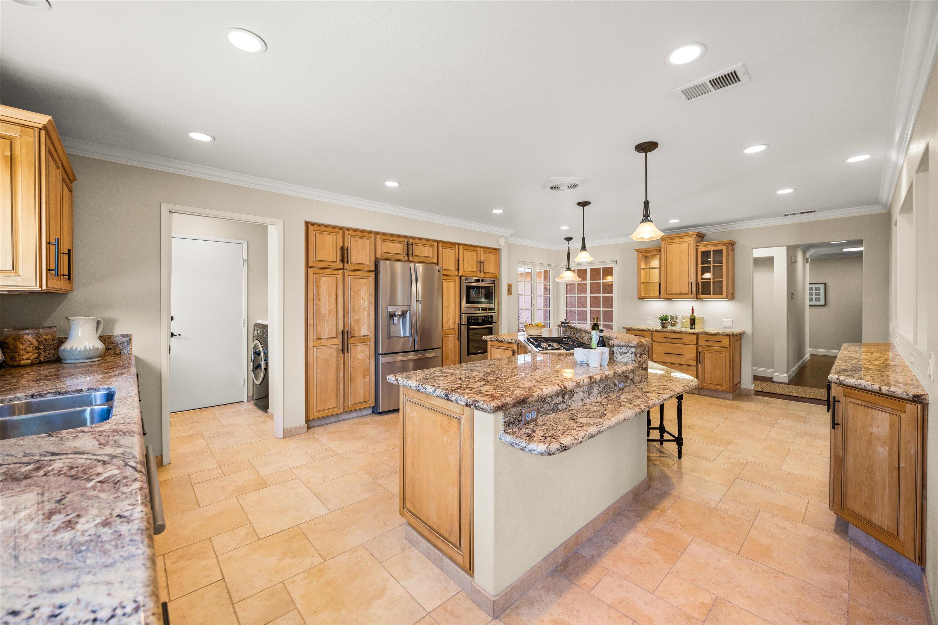 5225 Cadiz Court
