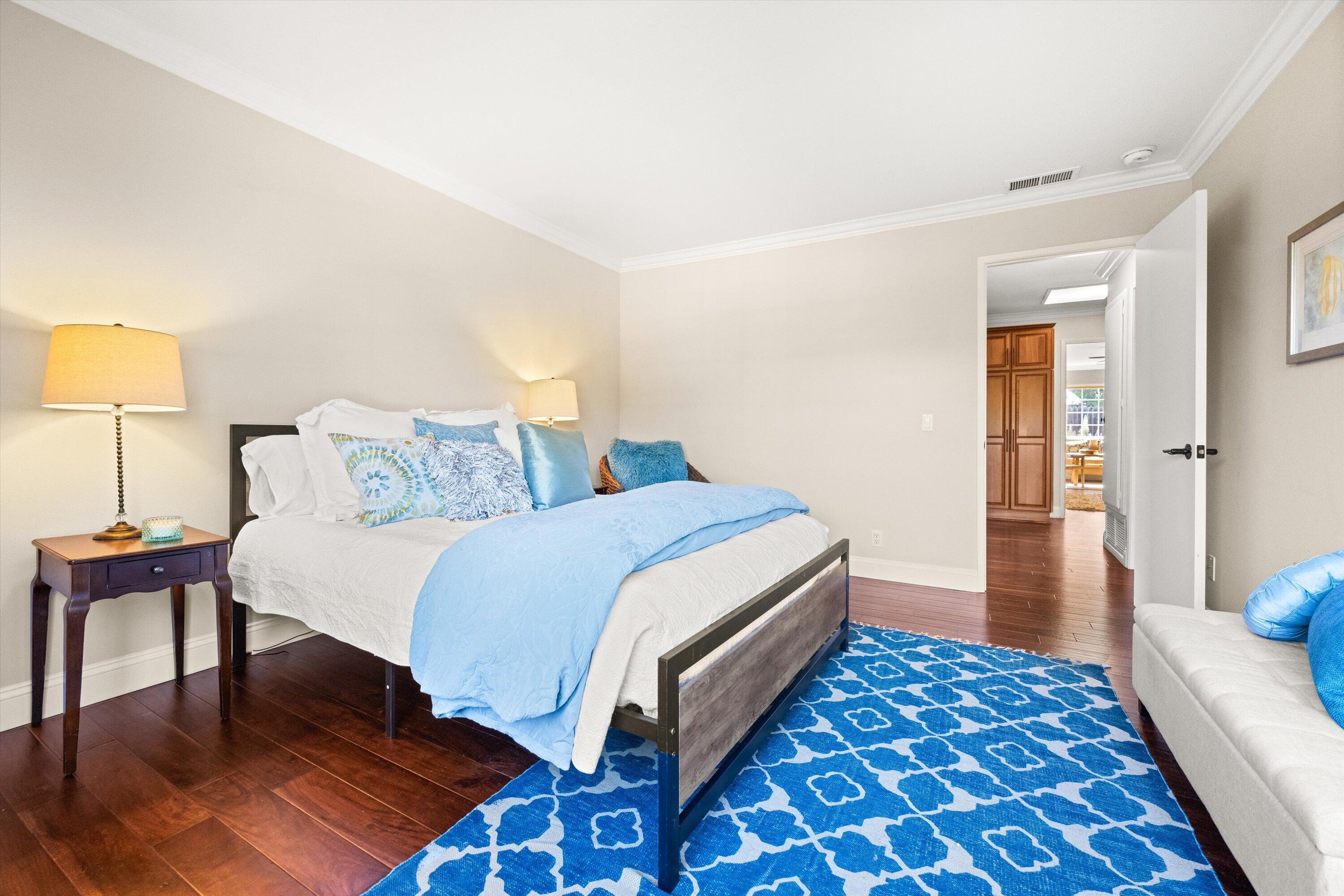 5225 Cadiz Court