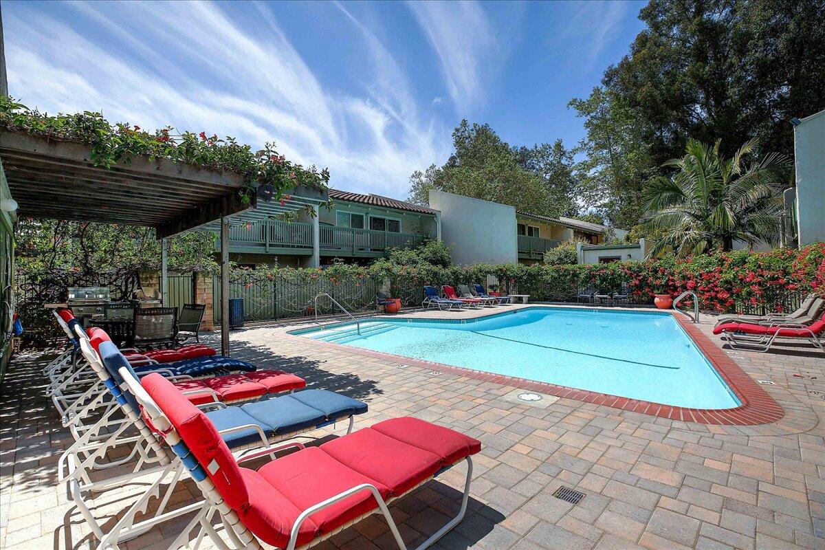 5510 Armitos Avenue Unit 6