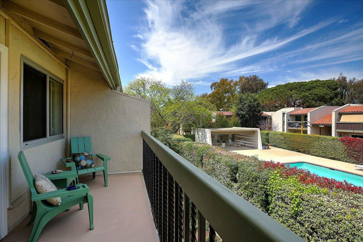 5510 Armitos Avenue Unit 6