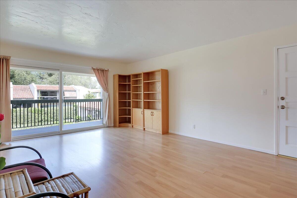 5510 Armitos Avenue Unit 6