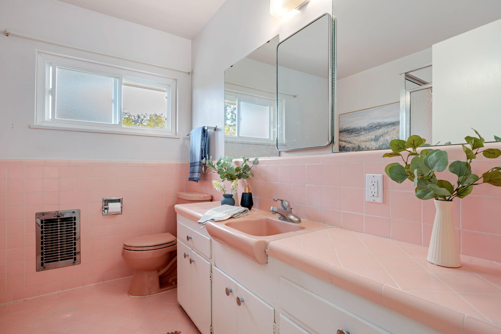 30 W Constance Avenue 4