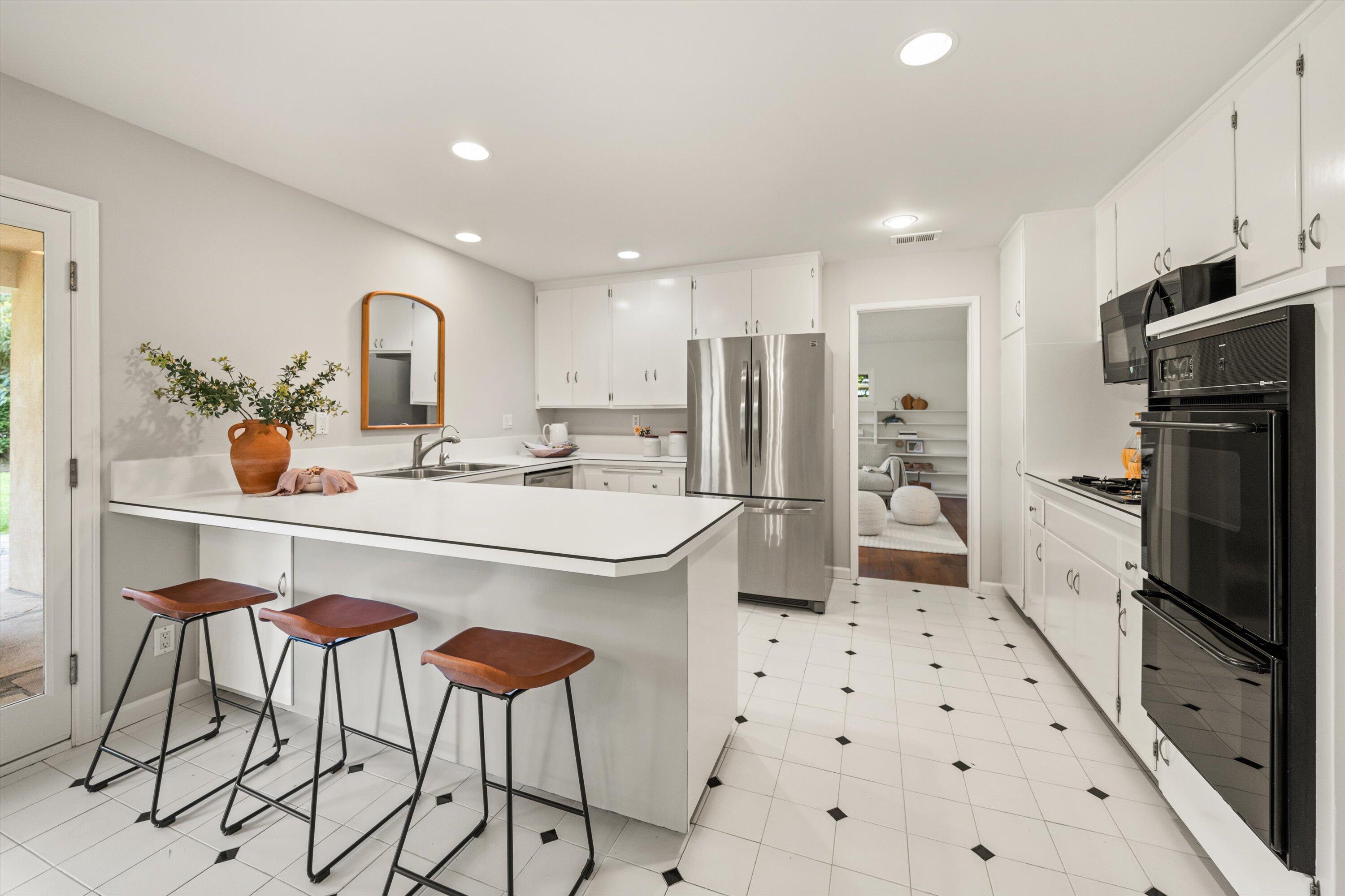 4513 Atascadero Drive