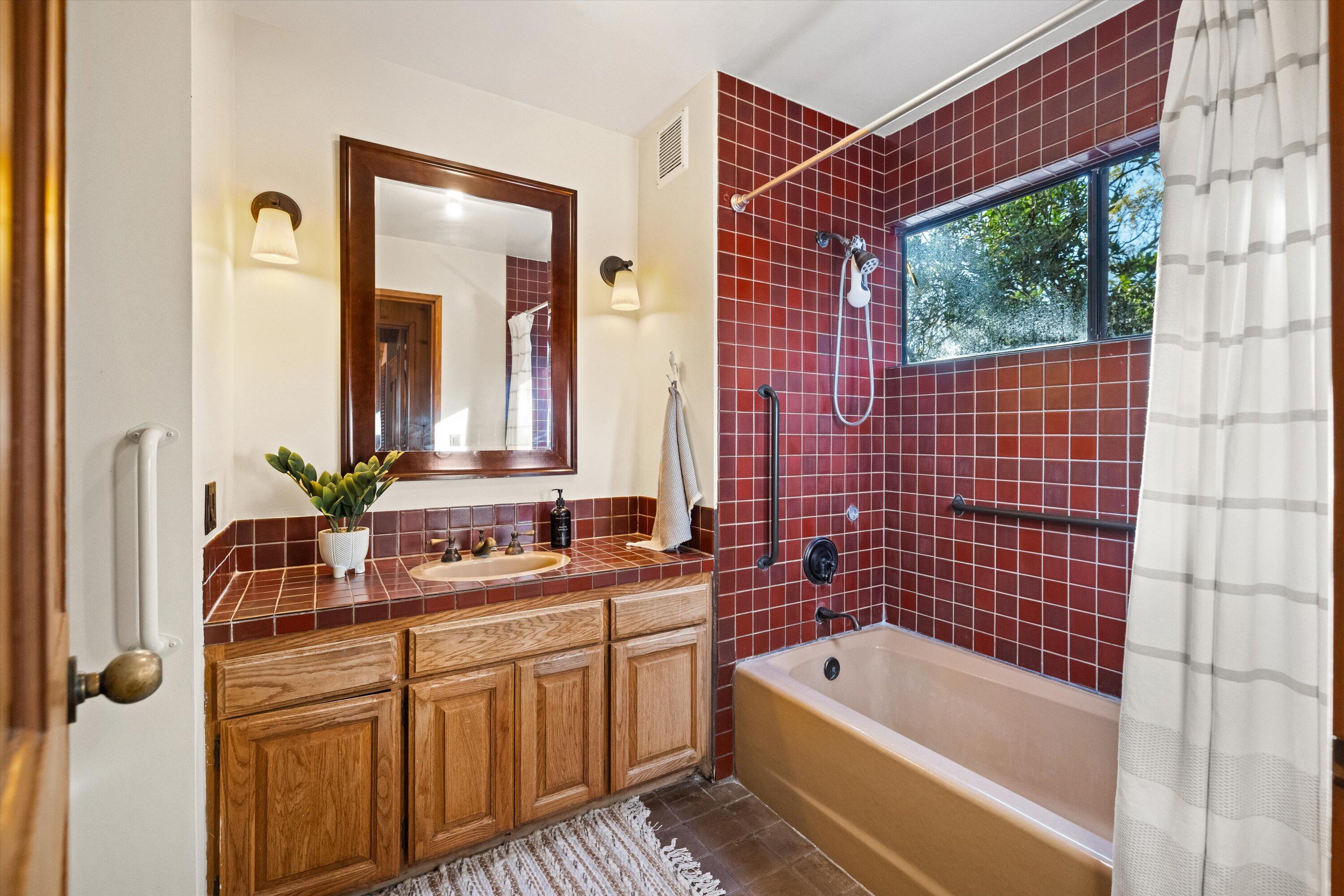 1118 Bel Air Drive