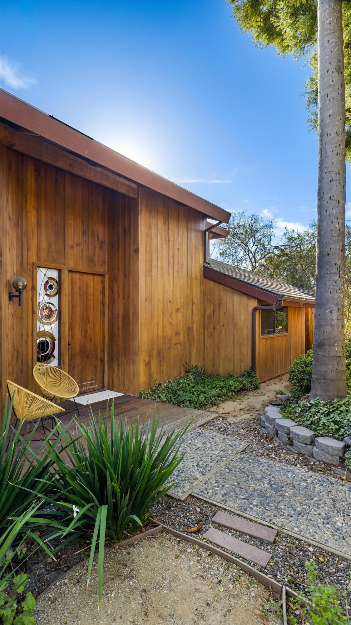 1118 Bel Air Drive