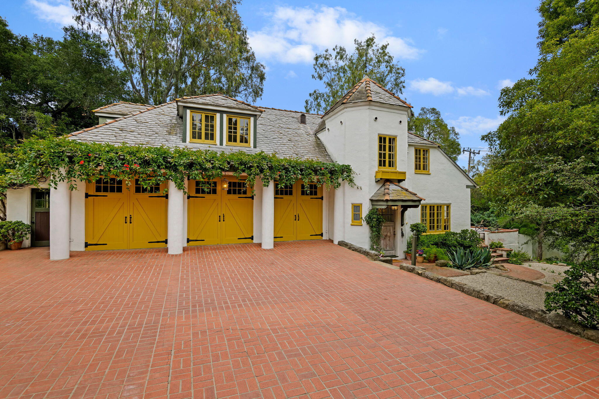 2040 Mission Ridge Road