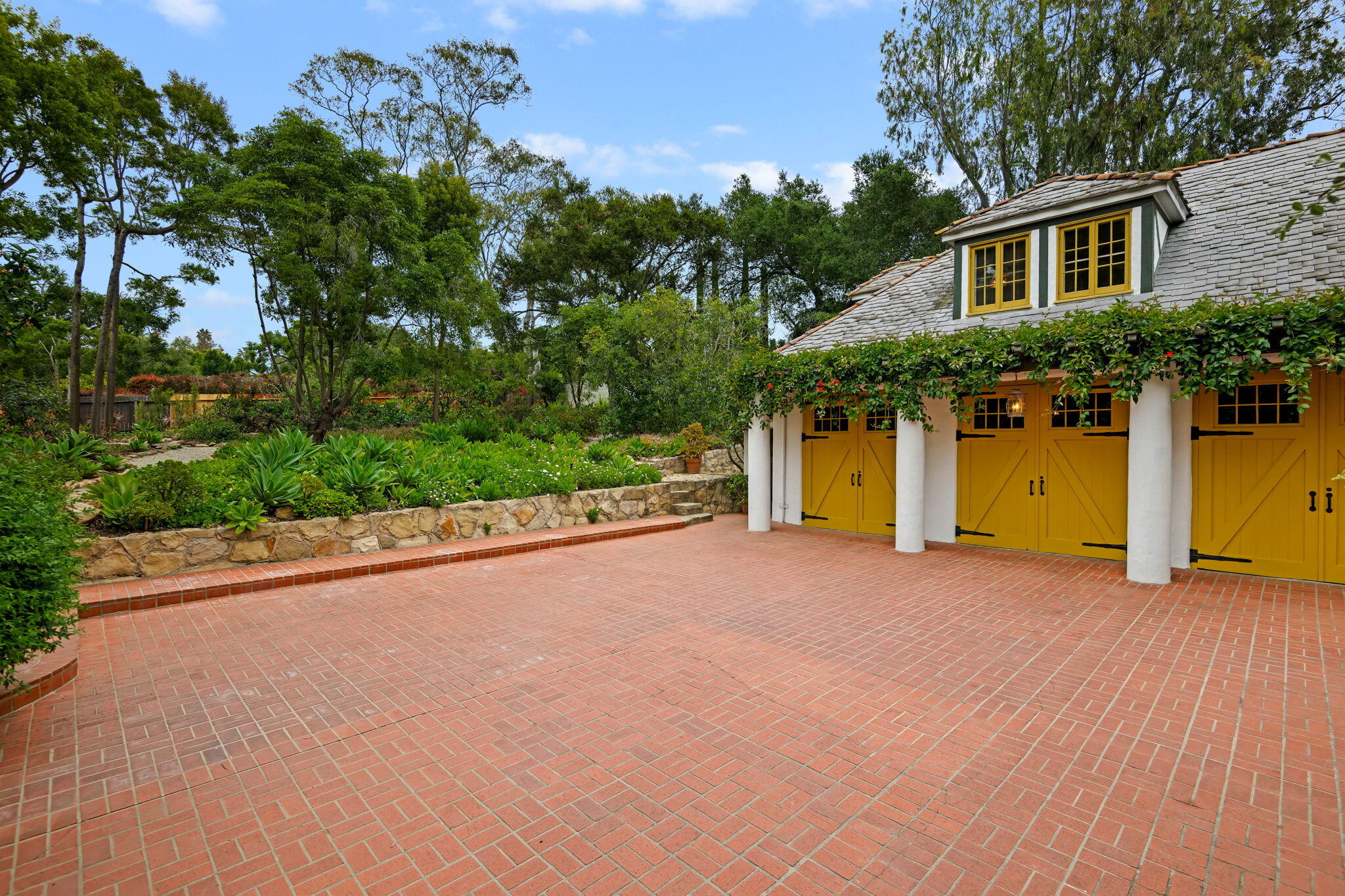 2040 Mission Ridge Road