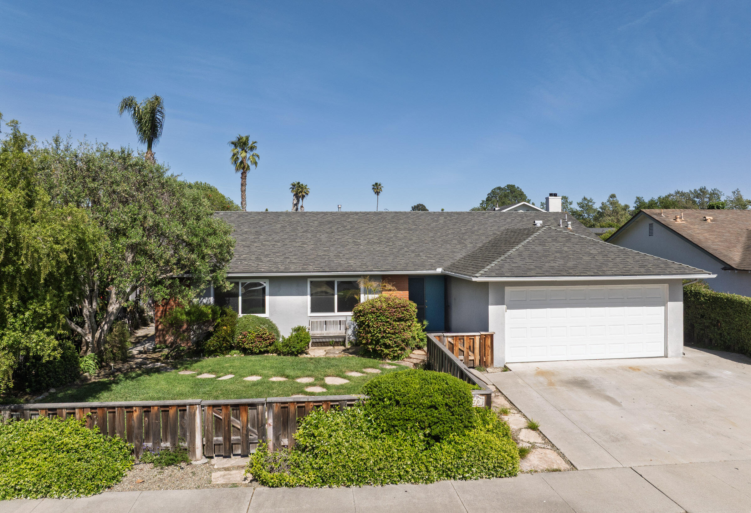 770 La Roda Avenue